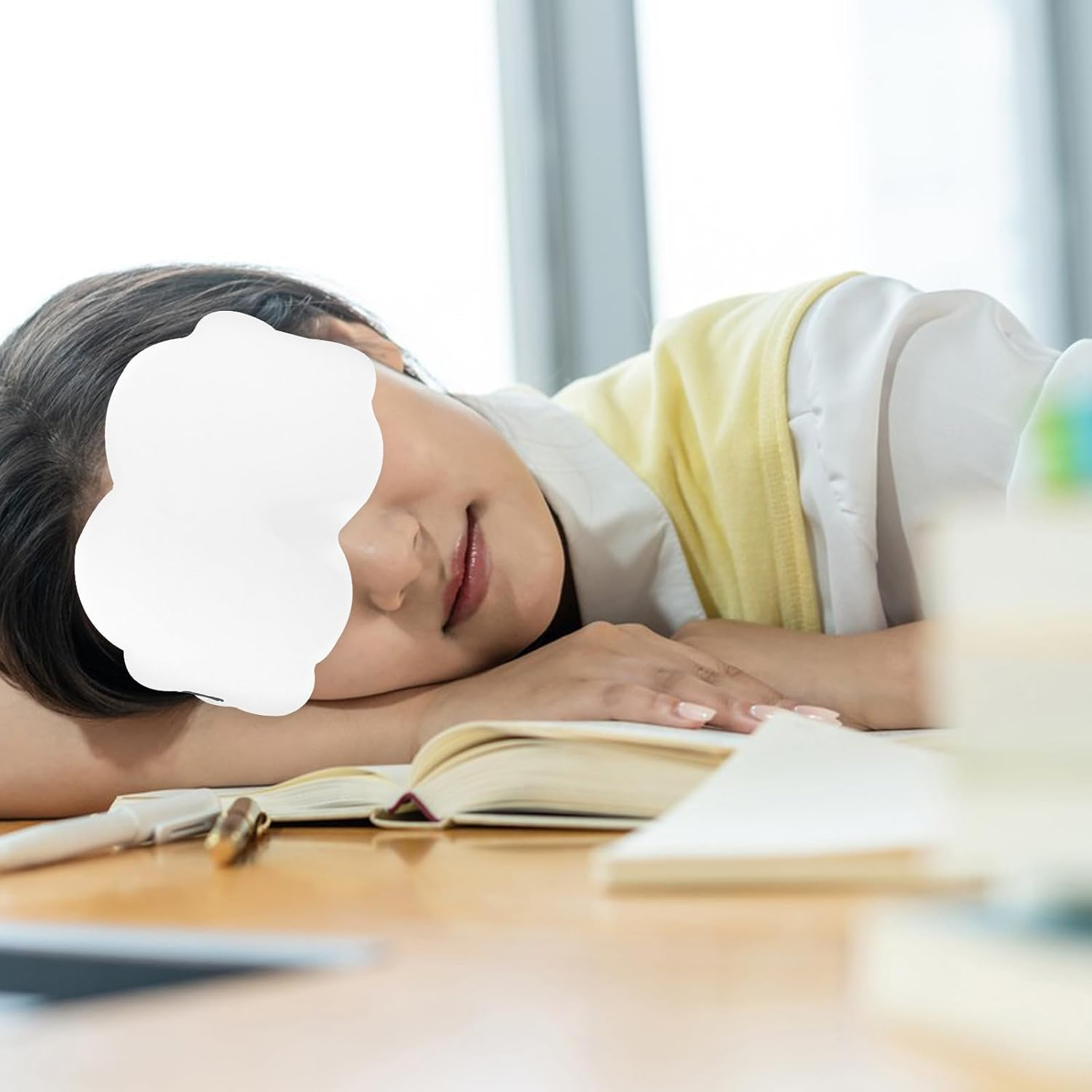 HOLIDYOYO 3D Cloud Sleep Mask for Women Teens &ndash; Adjustable Double-Layer Eye Mask with Light Blocking, Soft Breathable Fabric for Home, Travel, and Meditation image number 1