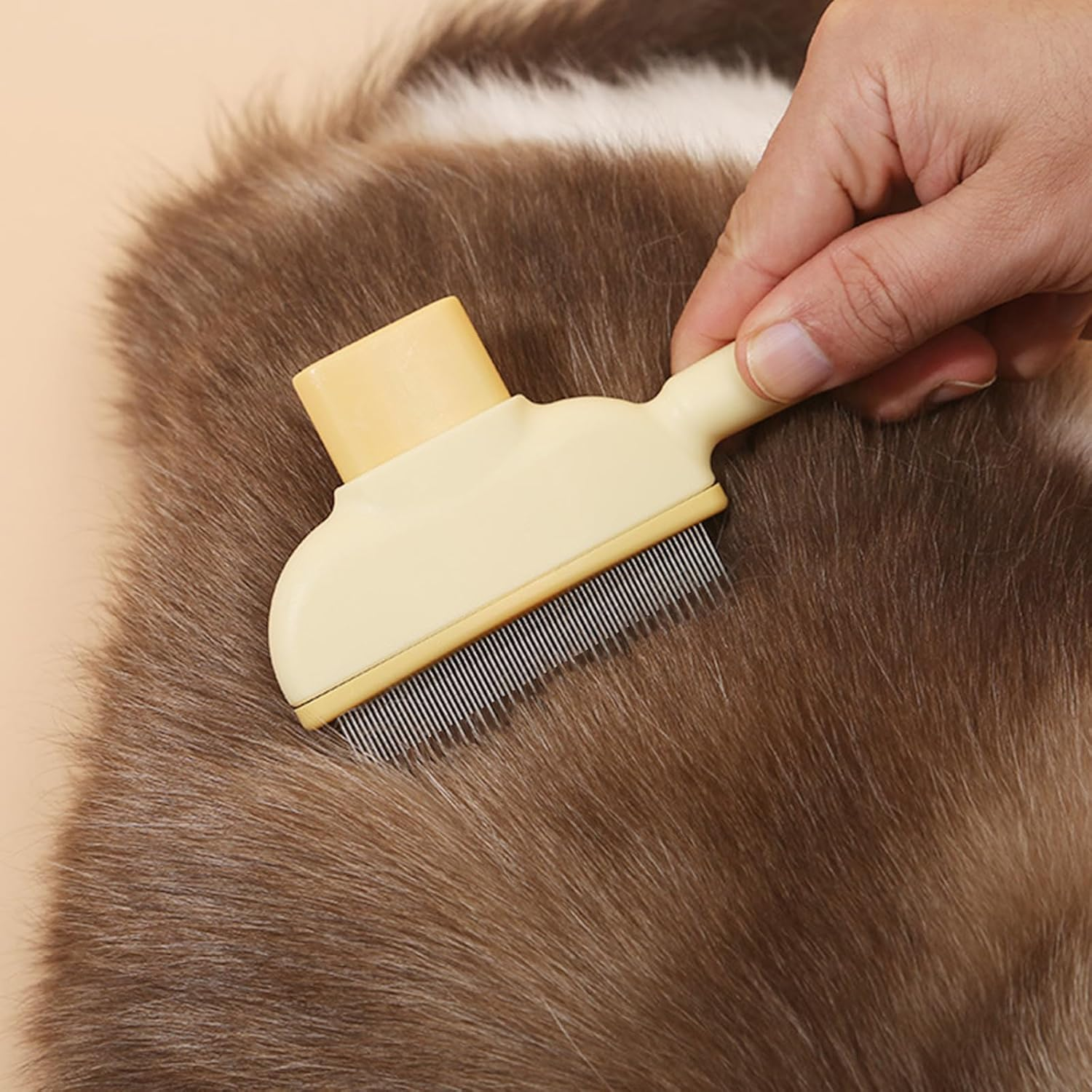 Self Cleaning Pet Grooming Brush for Cats and Dogs, Soft Brush for Short and Long Hair, Anti-Tangle Massage Comb Effective Tool for Pets image number 3