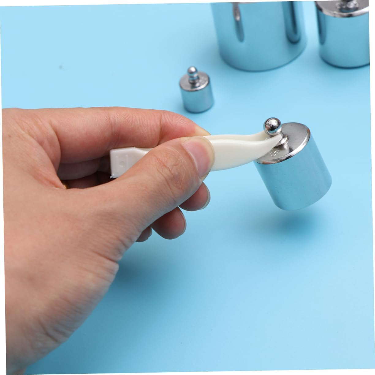 Chrome Steel Calibration Weights 1000G Set Balance Weight Kit with Tweezers Smooth Surface for Accurate Scale Calibration