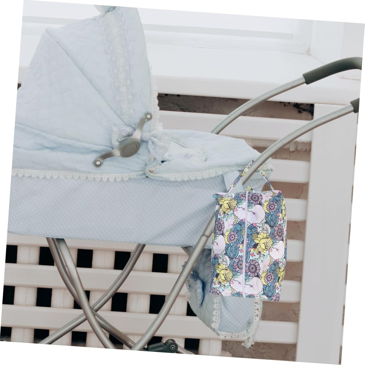 KOMBIUDA Stereoscopic Diapers Packing Bag Patterned Sundries Holder Travel Napkin image number 2