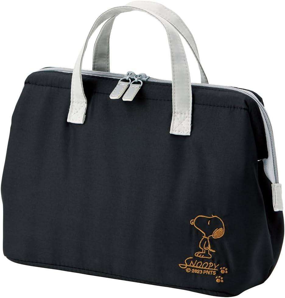 Skater Snoopy Insulated Lunch Bag, Large Size, Navy, Width 10.2 X Depth 5.1 X Height 7.5 Inches (26 X 13 X 19 Cm) image number 2