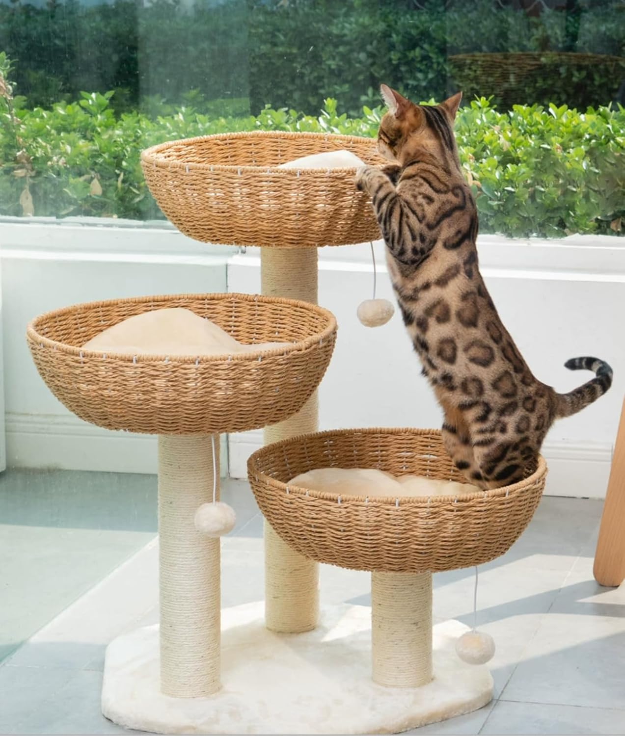 SHENGOCASE Cat Tree Tower with Rattan Wicker Basket, 3 Handwoven Large Nest Baskets Bed, Window Perch for Large Cats up to 20LBS image number 6