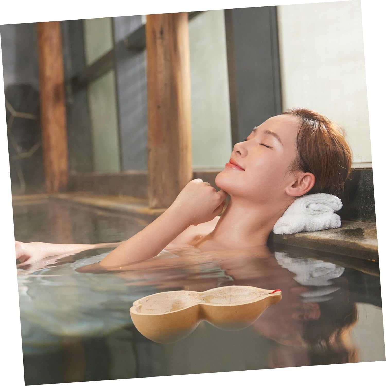 COOLHIYA Natural Gourd Water Scoop Half Gourd Ladle for Bathroom Hair Washing and Kitchen Gardening Water Dipper image number 5