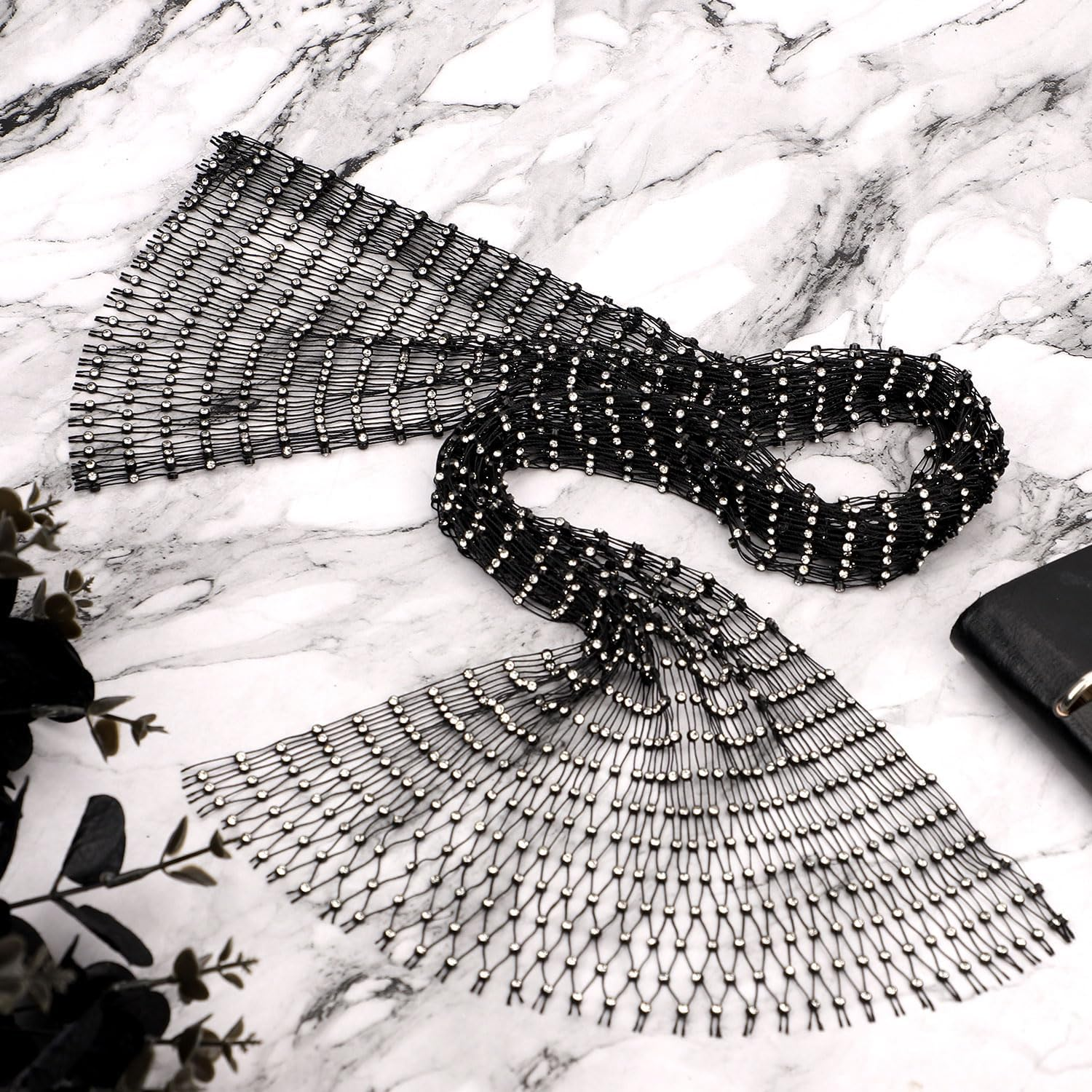 NQEUEPN Rhinestone Head Scarf, Black Glitter Crystal Mesh Headband Elastic Wide Head Wraps Diamond Sparkly Headpiece Party Nightclub Costume Hair Accessories for Women Girls image number 4