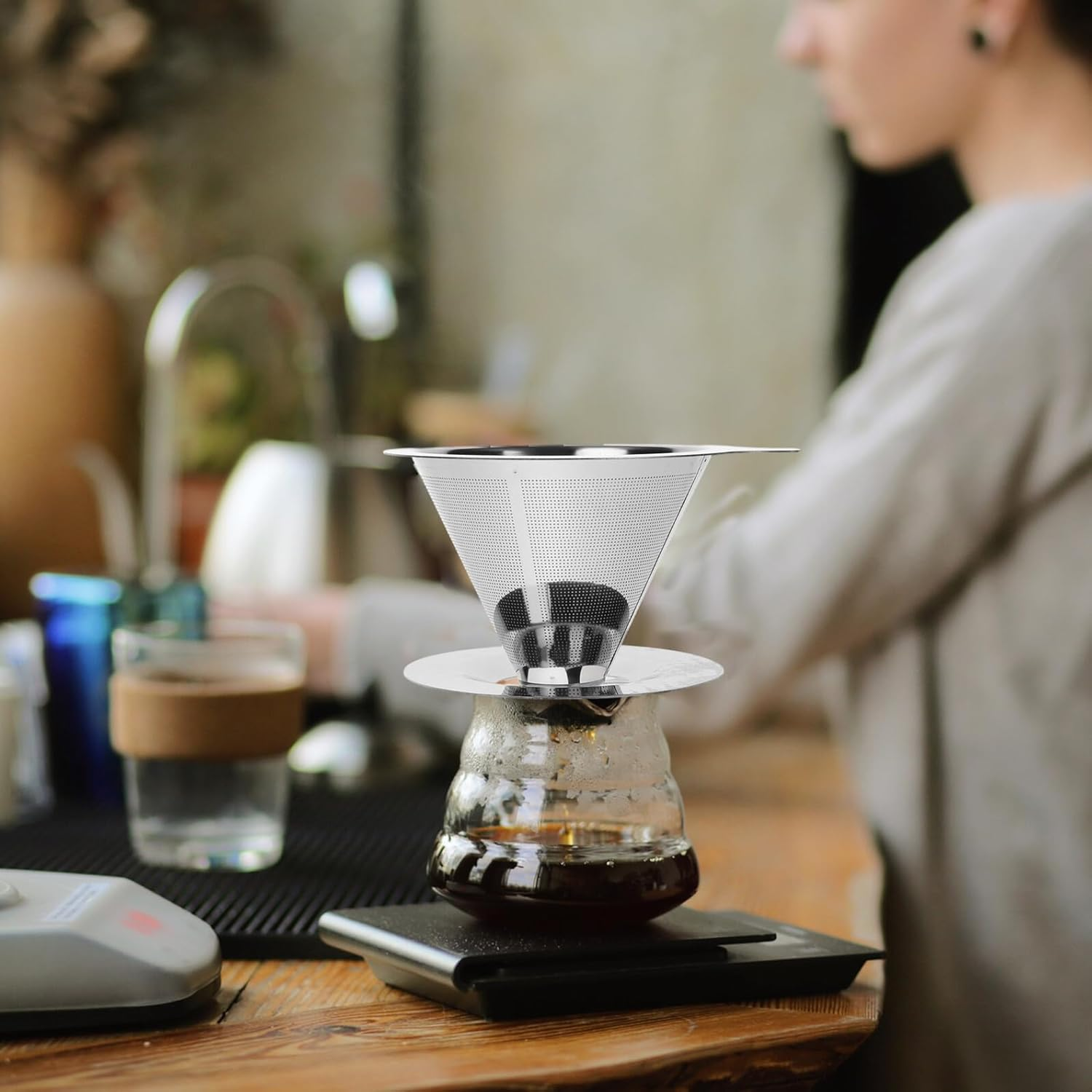 BESPORTBLE Stainless Steel Coffee Dripper Double-Layer Filter American-Style Funnel Design Reusable Tea and Coffee Filter for Home Brewing Easy to Clean image number 6