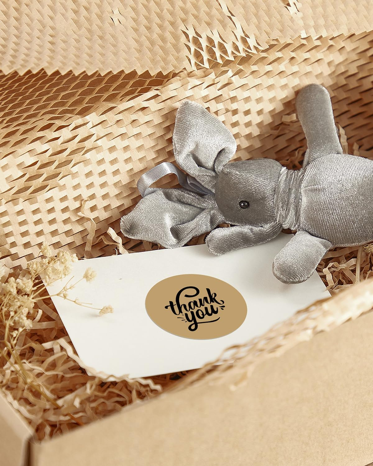 MUNBYN 50X50Mm Kraft Circle Thermal Sticker, Self-Adhesive round Direct Thermal Label, Multi-Purpose Roll for DIY Logo Design, QR Code, Name Tag, Inventory - 750 Labels/1 Roll image number 3