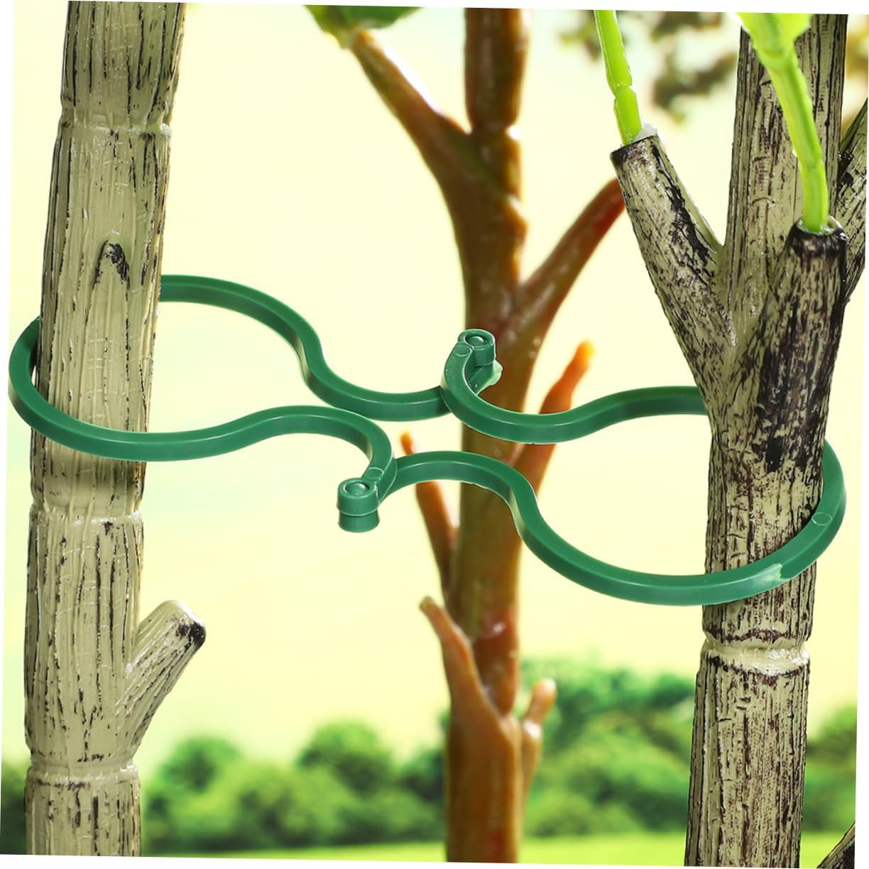 BCOATH 150Pcs Gardening Plant Clip Vine Support Bonsai Plastic Clips for Indoor Plants Outdoor Garden Secure Stem Holder image number 4