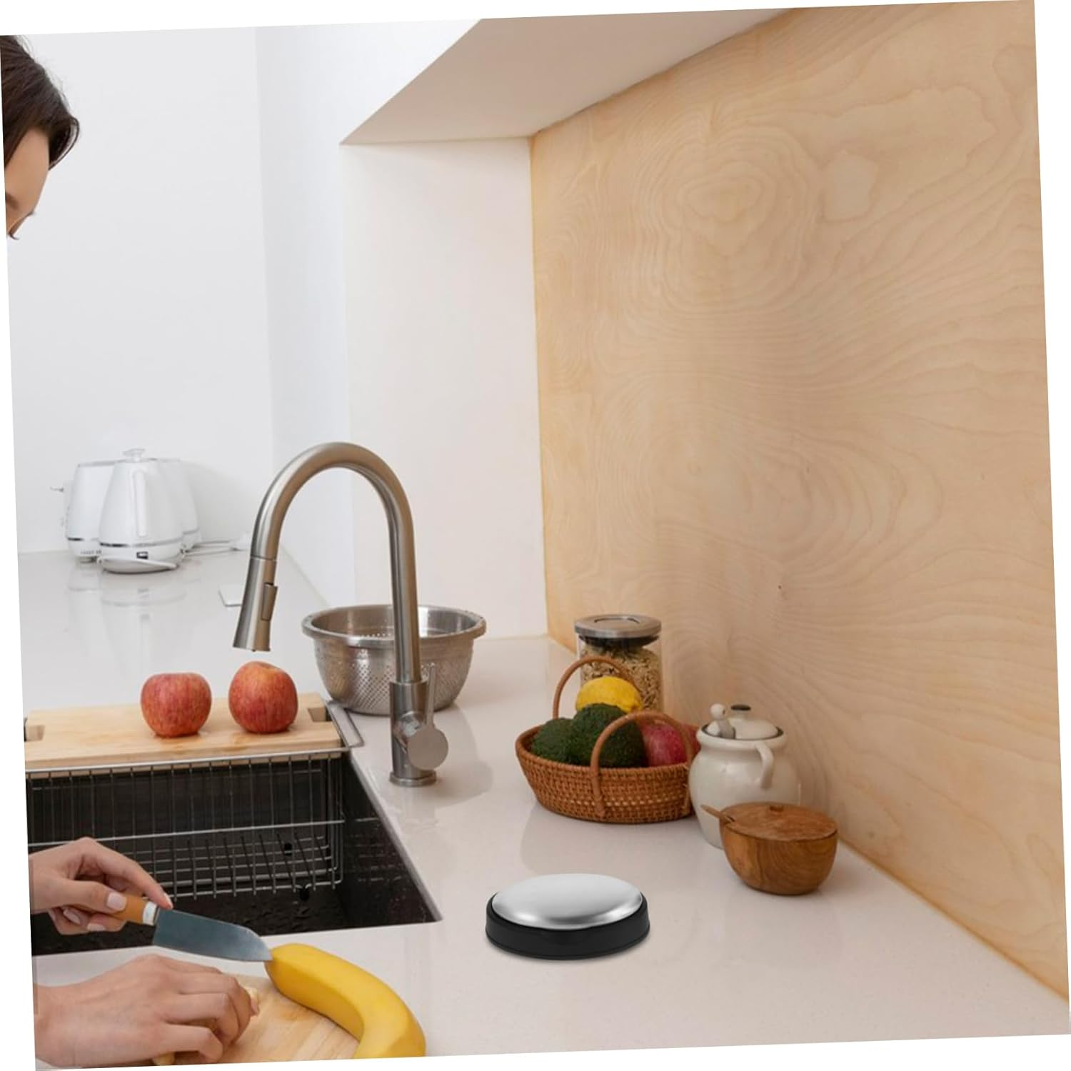 BUTIFULSIC Stainless Steel Odor Remover Bar Metal Soap for Hands Eliminates Cooking Smells Multipurpose Kitchen Gadget Portable and Convenient for Odor Freshness image number 3