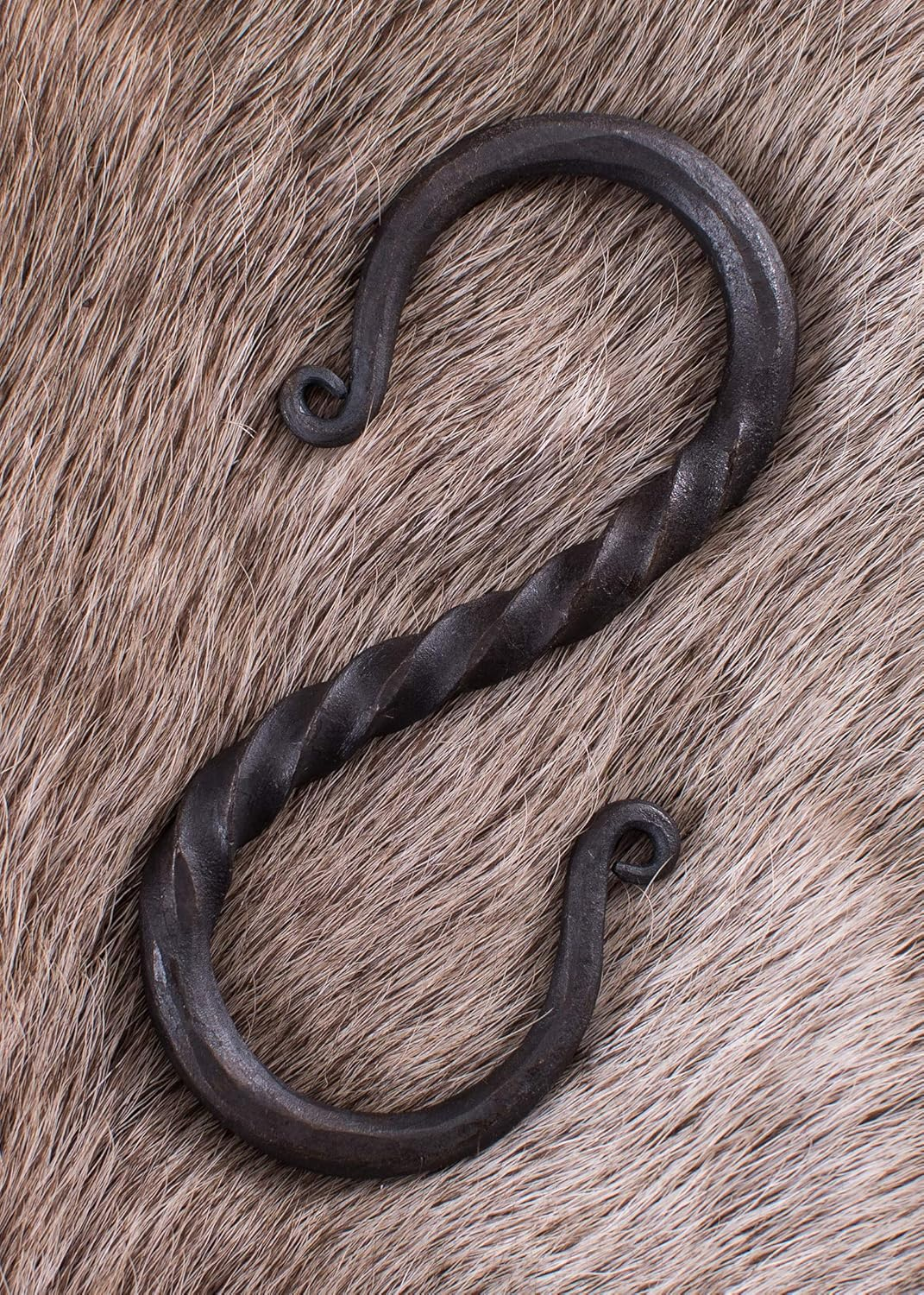 Ulfberth Forged S-Hook Made of Steel Twisted All-Purpose Hook Hand-Forged Rustic Medieval Viking LARP Hanging Storage Kitchen Coat Hook Vintage Outdoor Approx. 10 Cm