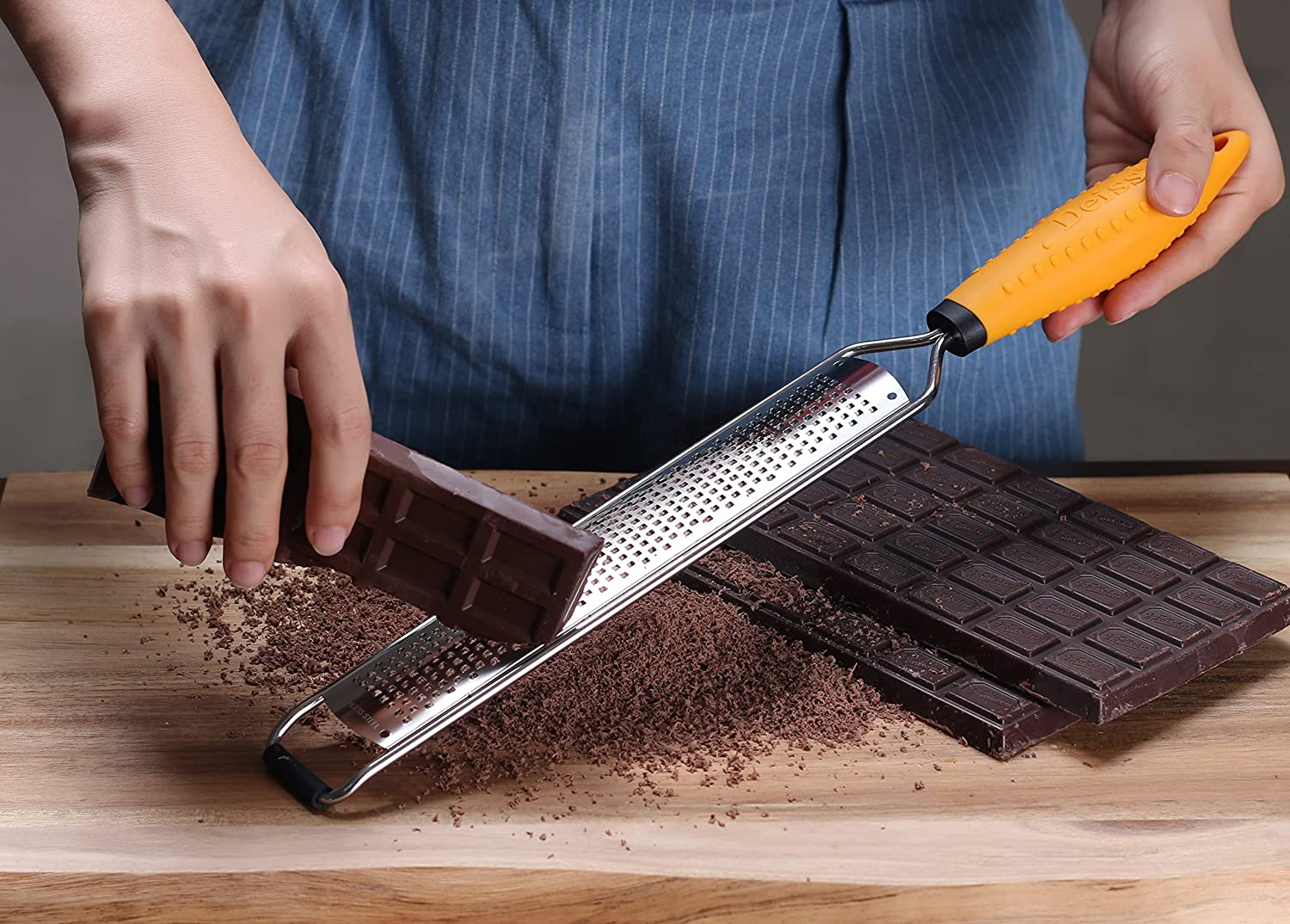 Deiss PRO Lemon Zester & Heavy Duty Cheese Grater & Vegetable Grater &mdash; Parmesan Cheese Lemon, Garlic, Nutmeg, Chocolate, Fruits, Vegetables, Ginger Grater - Cheese Shredder & Stainless Steel Grater