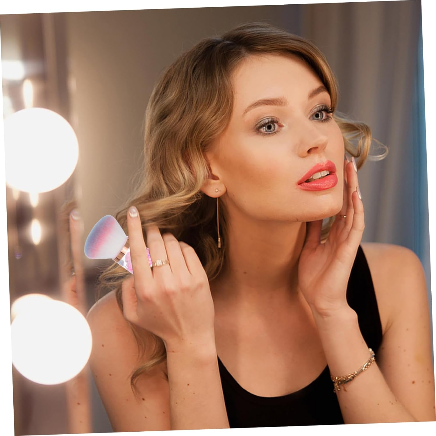 Nail Art Dust Brush Flower Shaped Soft Bristle Duster for Dip Powder Acrylic Nails Portable Dust Removal Brush Storage Case for Manicure and Makeup image number 2