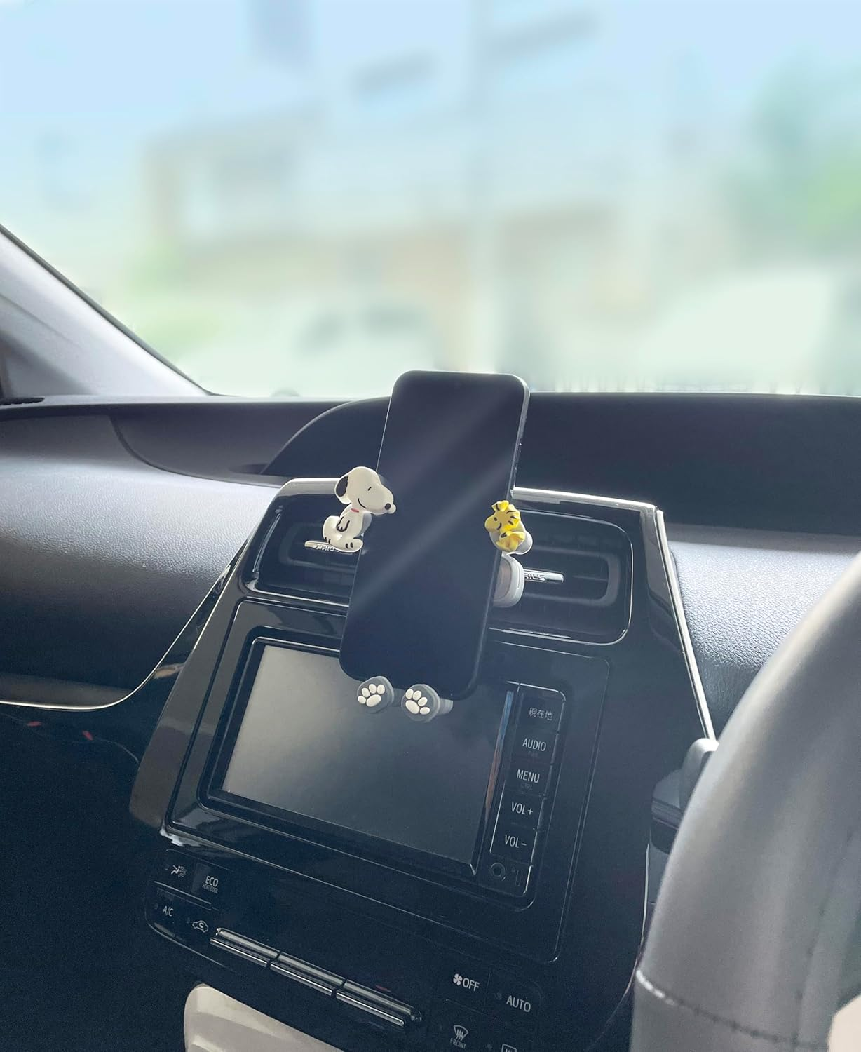 Sankin Shoji SN3283 Snoopy Smartphone Holder image number 2