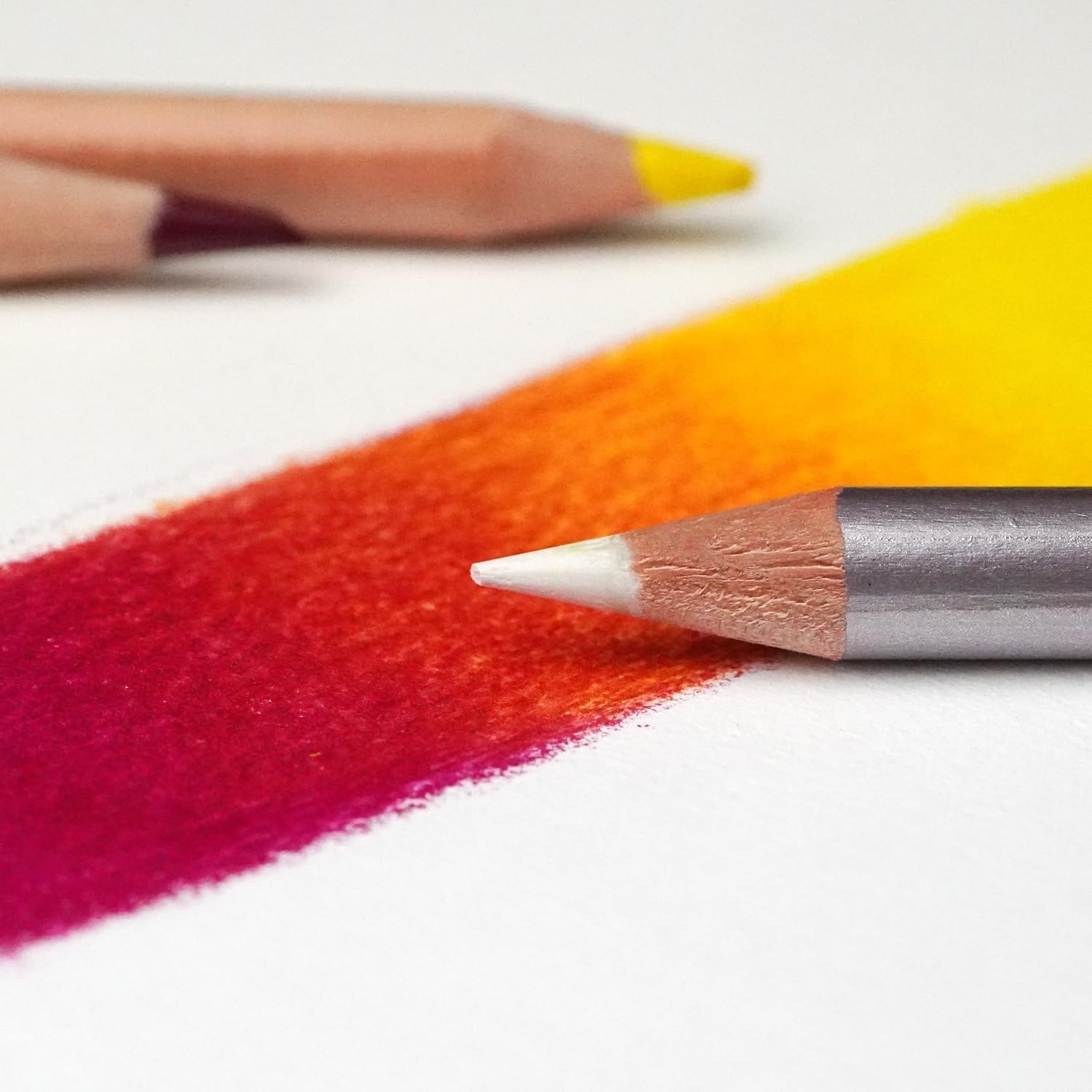 Derwent Blender & Burnisher Pencil Blister Pack, Set of 4, Eraser & Sharpener Included, Professional Quality, 2301774 image number 5