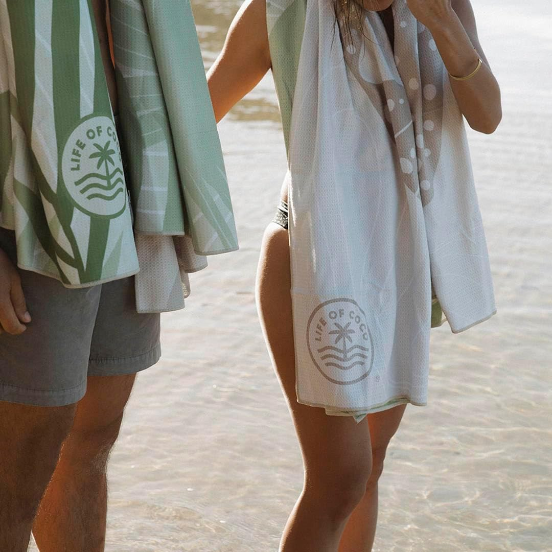 Sand Free Beach Towel Ningaloo Whale Shark Design Quick Drying Reversible Double Size (180Cm X 160Cm) image number 6