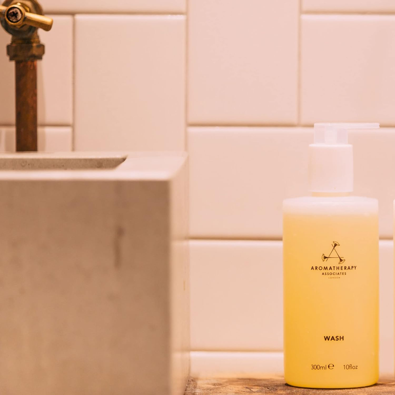 Aromatherapy Associates Wash, 300 Ml