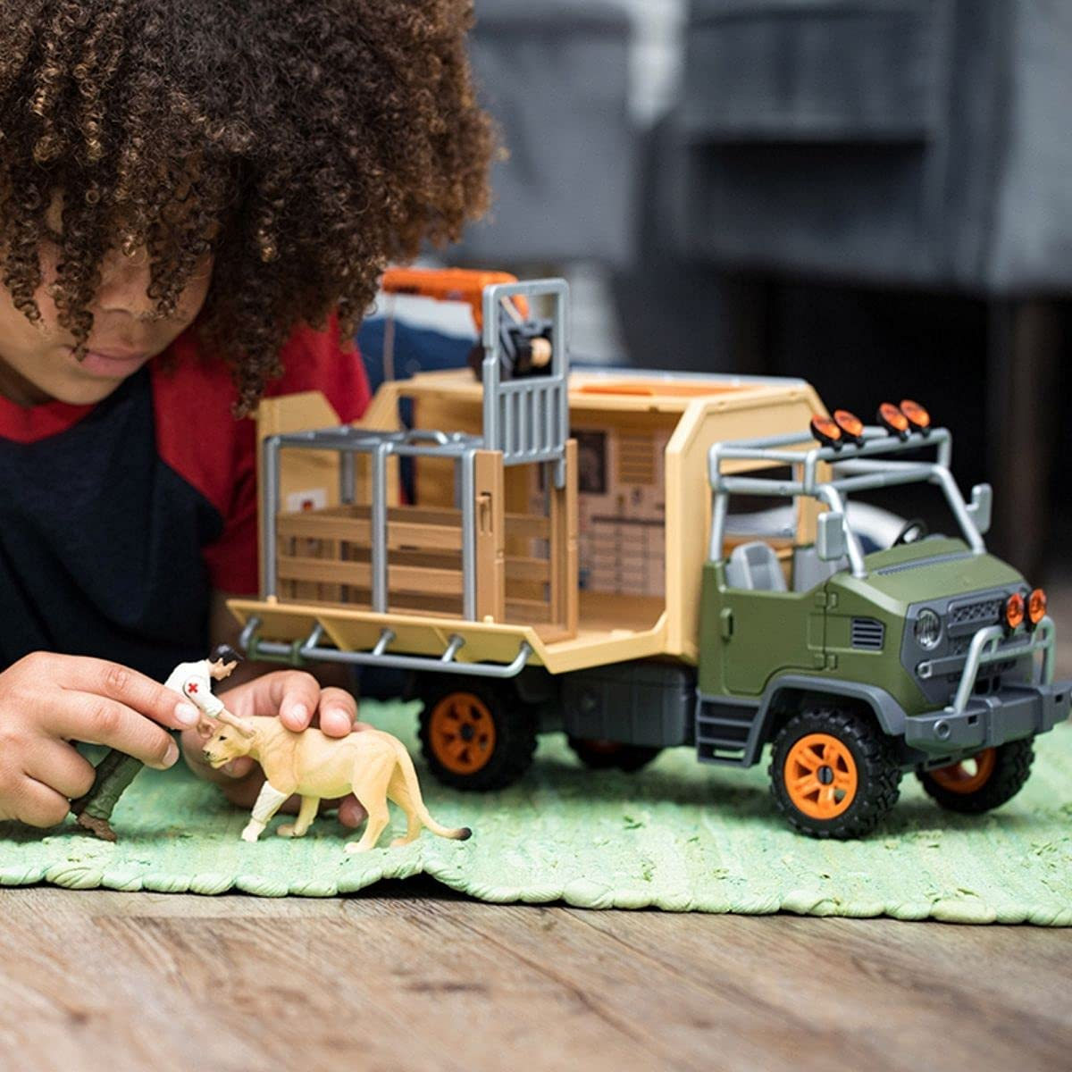 Schleich - Animal Rescue Large Truck image number 5