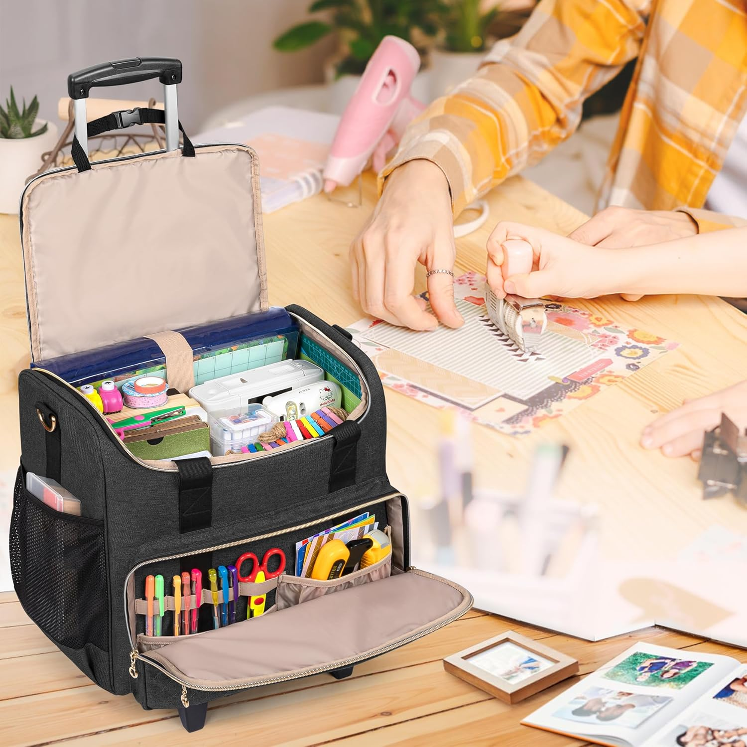 LUXJA Rolling Scrapbook Tote Bag