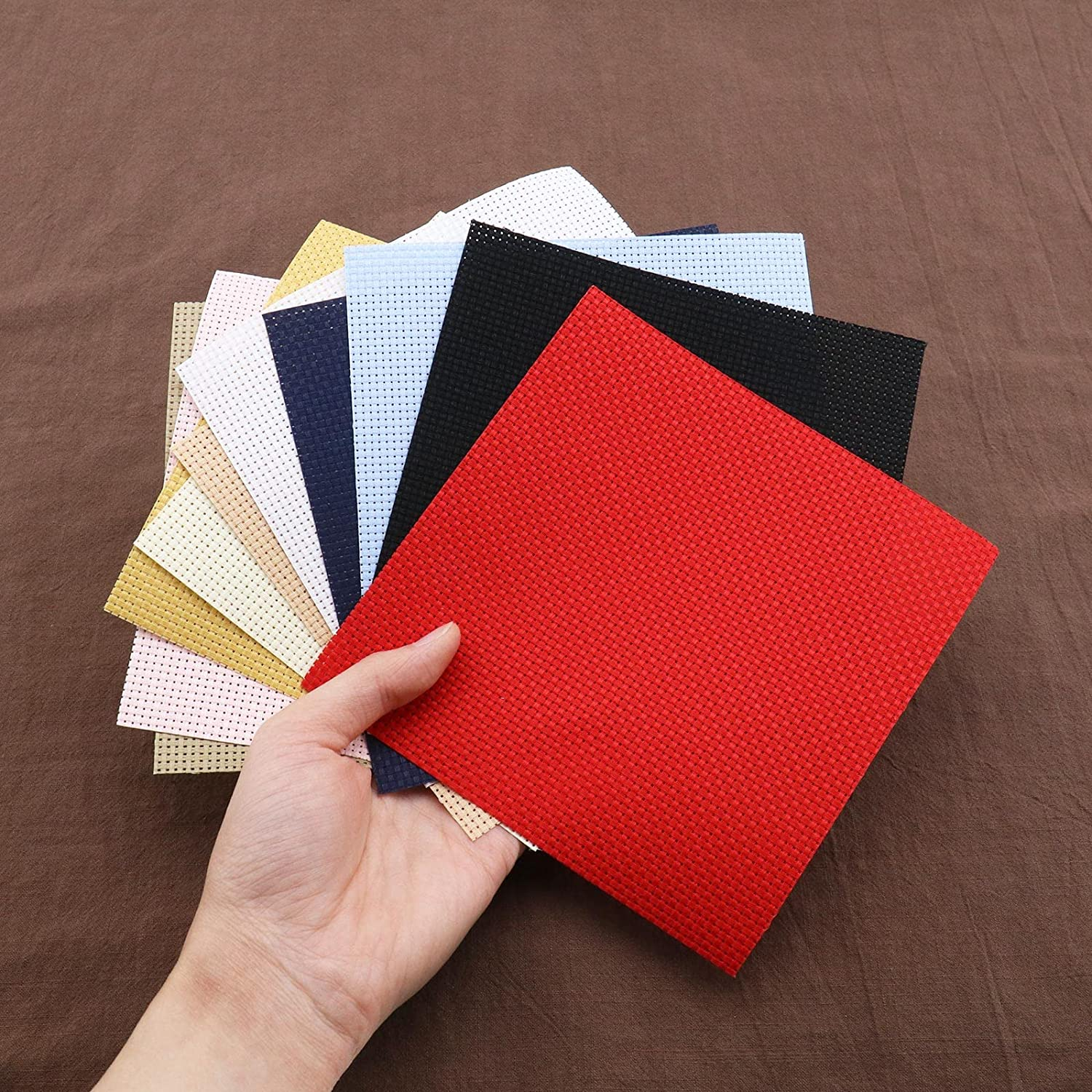 VGOL 20Pcs 11CT Cross Stitch Fabric DIY Cross Stitch Cloth for DIY Art Craft Handwork 10 Colors 100% Cotton 15X15Cm/5.9X5.9 Inches Square Multicolor Handmade Accessories image number 5