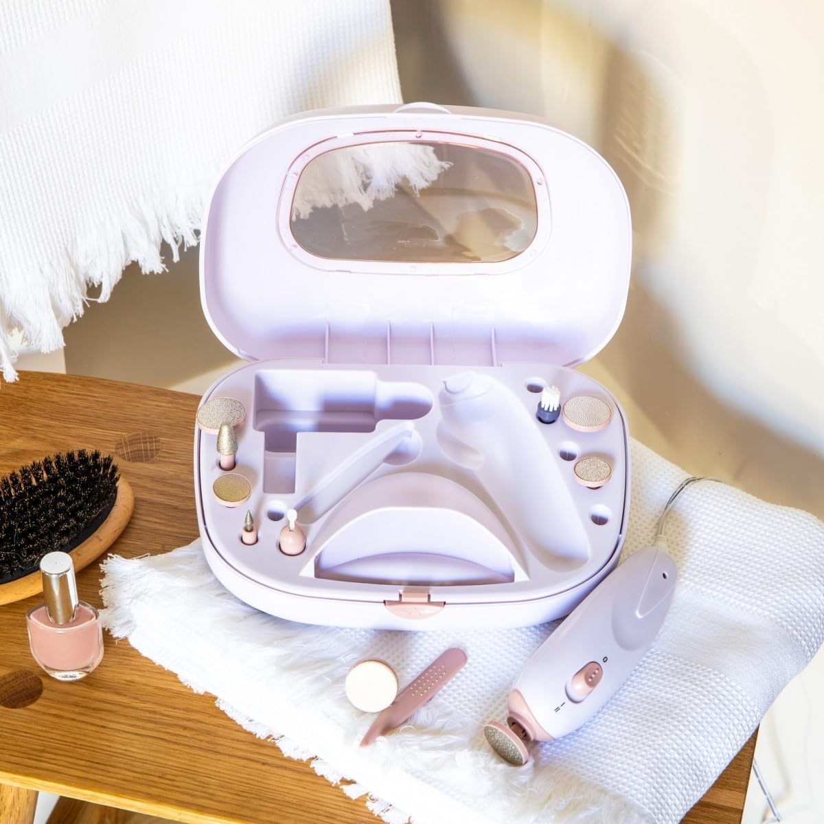 LIVOO, DOS190 Manicure and Pedicure Set, 2 Speeds, 3 Hours Runtime, 12 Accessories image number 4