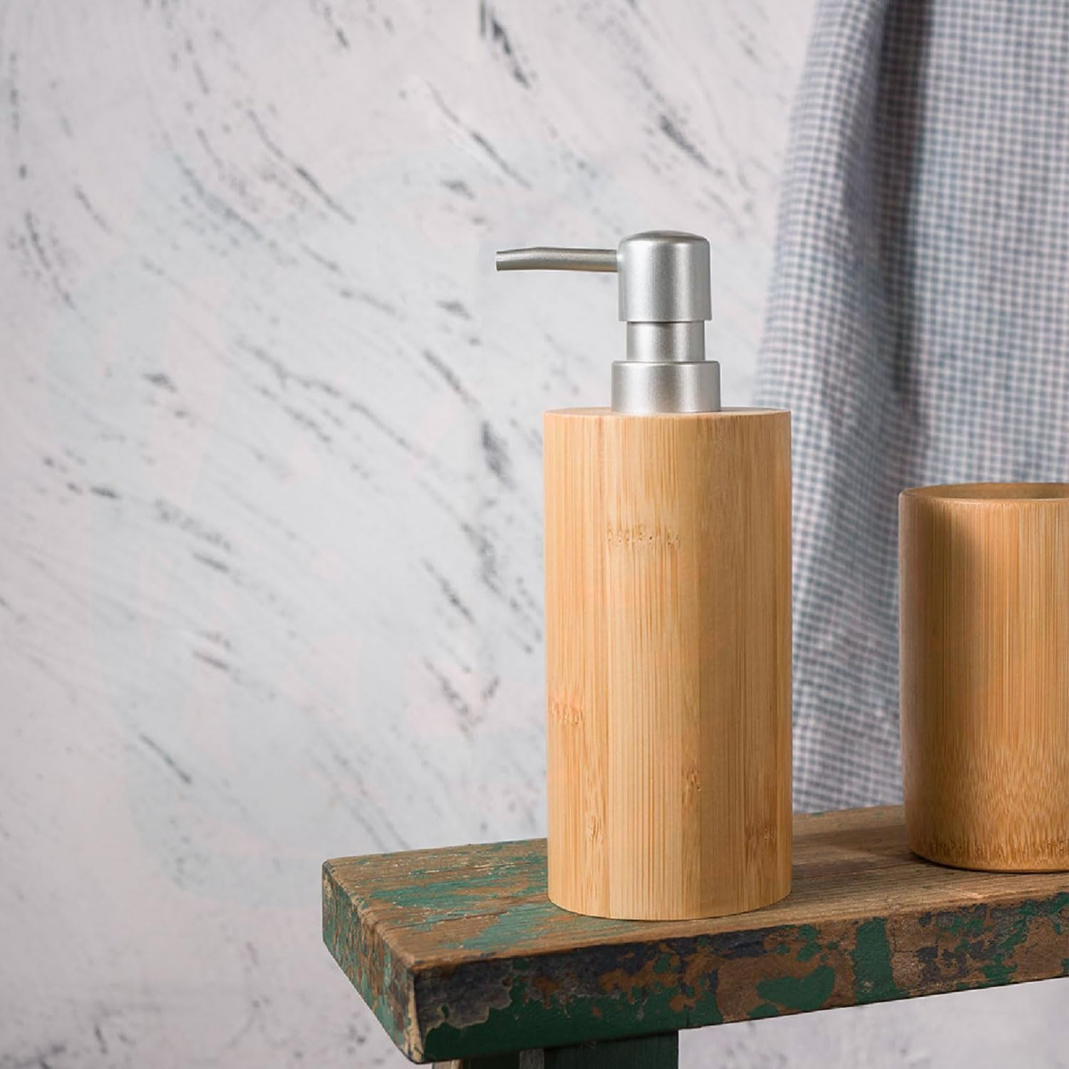 YIRANJIA Natural Bamboo Liquid Soap Dispenser, 10 Oz with Silver Plastic Pump, Eco-Friendly, Refillable Design for Bathroom or Kitchen image number 2