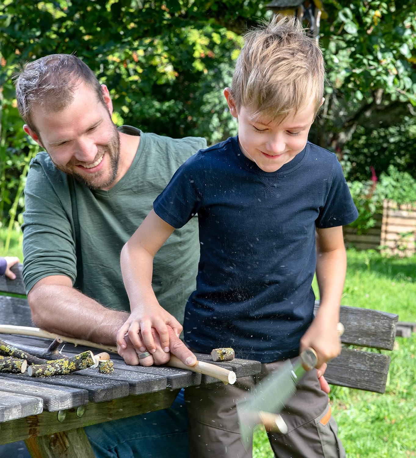 HABA Terra Kids 305427 Japanese Non-Slip Blade Made of High-Quality Metal, Induction-Hardened Teeth Safe Saw on Pull for Clean Precise Cuts image number 4
