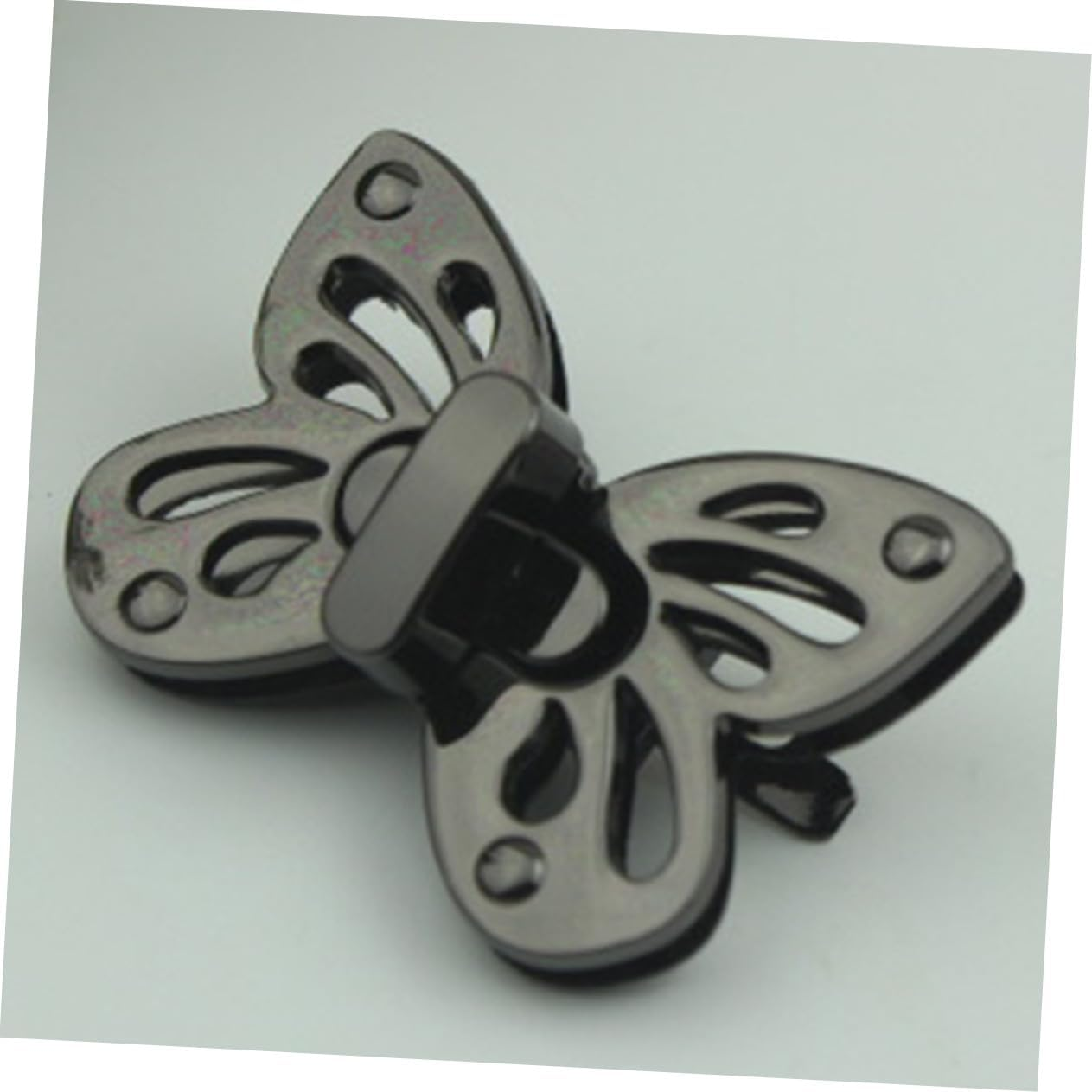 GARIOUANS Zinc Alloy Butterfly Lock Bag Hardware Set for Women&rsquo;S Handbags, 2Pcs Gunmetal Clutch Lock Accessories Suitable for Hand Bags and Purses image number 5