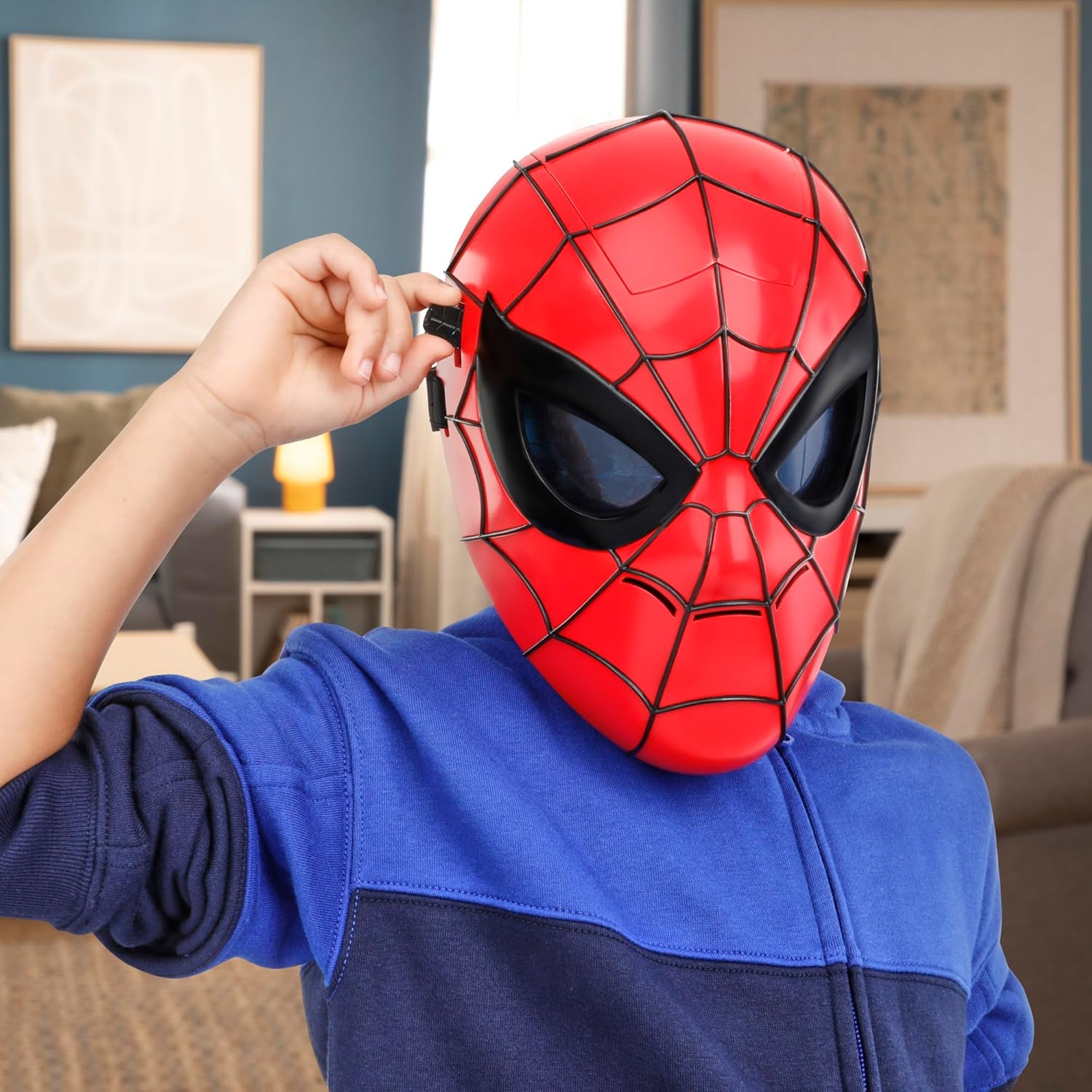 Marvel Spider-Man Glow FX Mask, Light-Up Role Play Toy, Super Hero Toys for Kids Ages 5+ image number 1