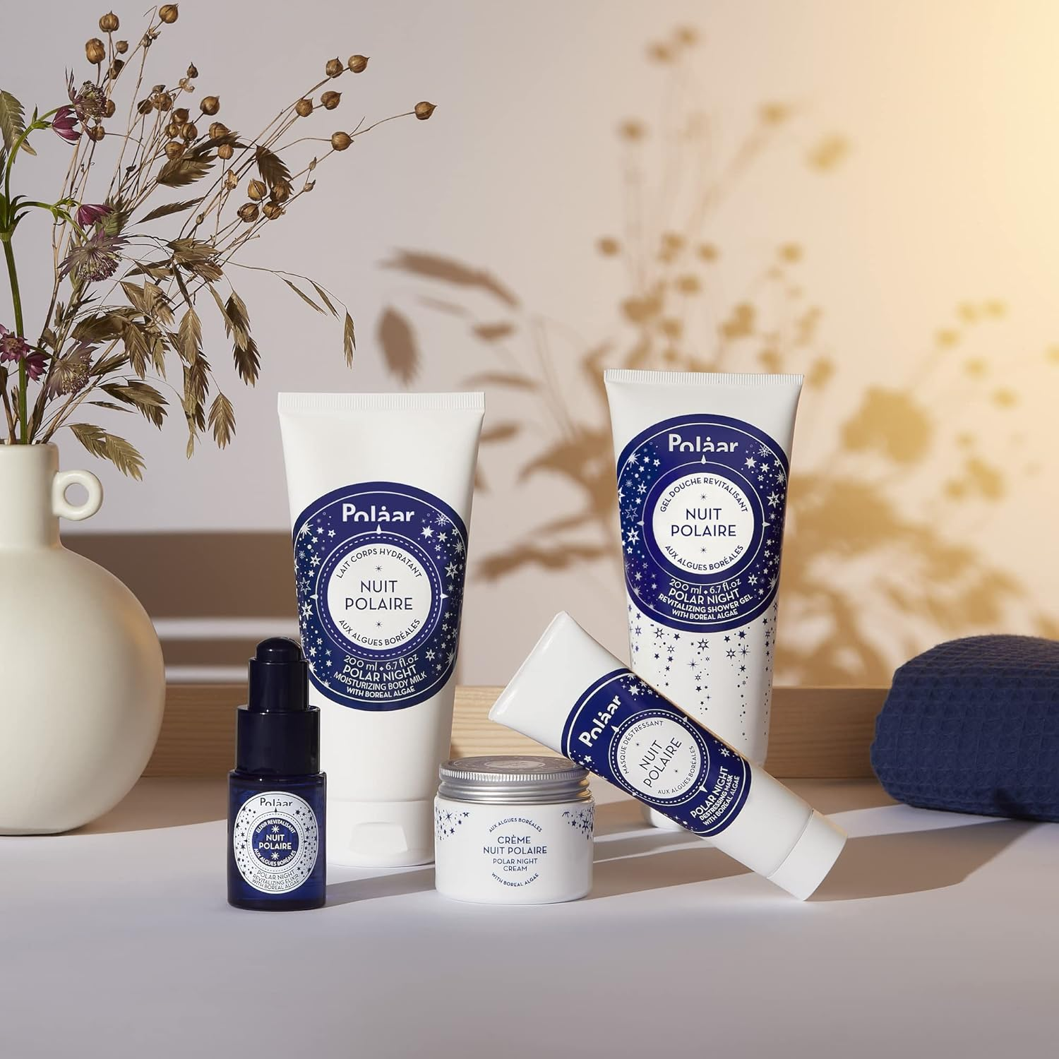 Polaar - Moisturizing Body Milk Polar Night with Boreal Algae - 200 Ml - Nourishing and Protective Care for Dry, Damaged Skin - for All Skin Types, Even Sensitive - Natural Active - Woman Beauty image number 2