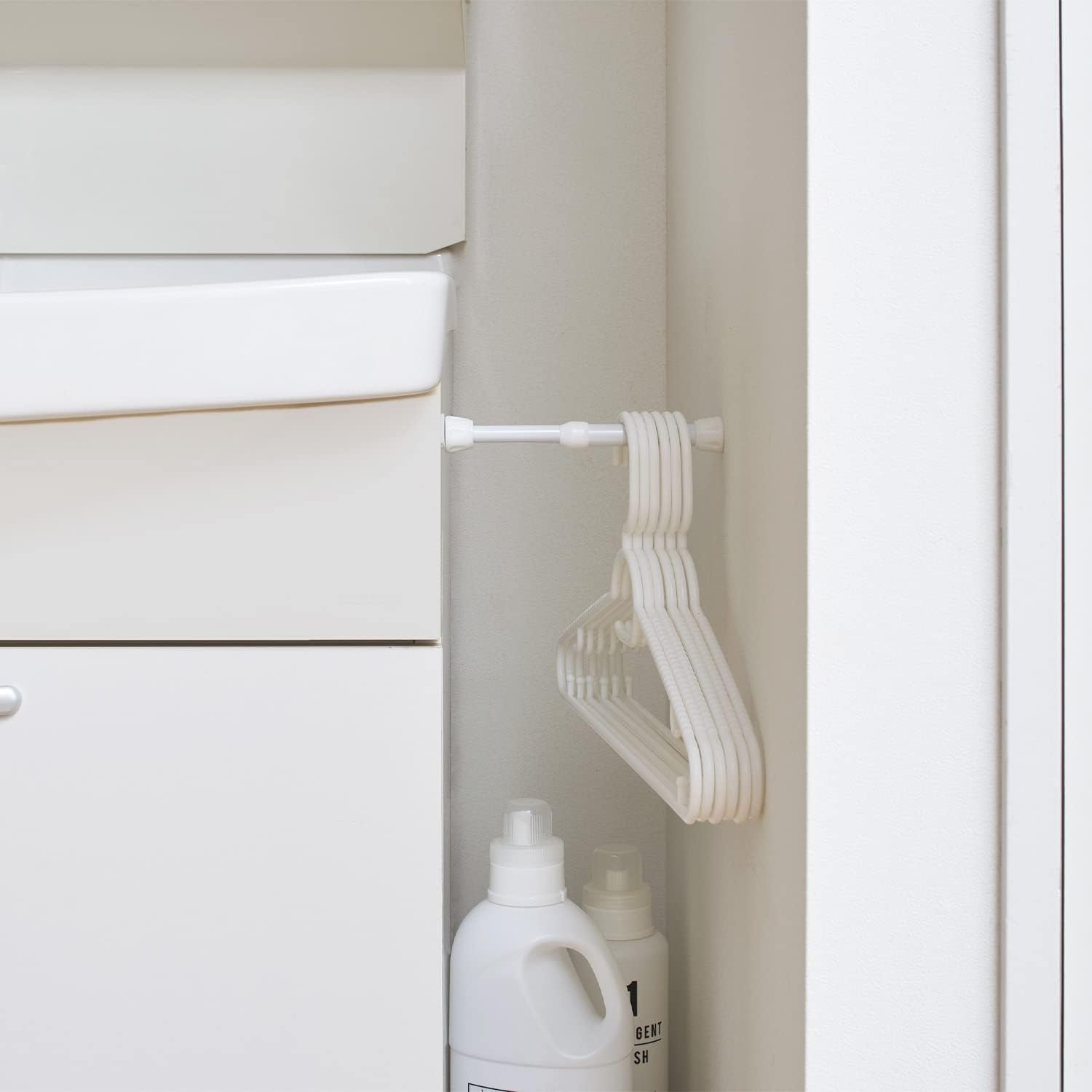 Heian Shindo SMP-11 Tension Rod, Gap Storage, White, Load Capacity 4.4 Lbs (2 Kg), Width 5.1-6.3 Inches (13-16 Cm), Pipe Diameter 0.5/0.4 Inches (1.3/1.0 Cm) image number 5