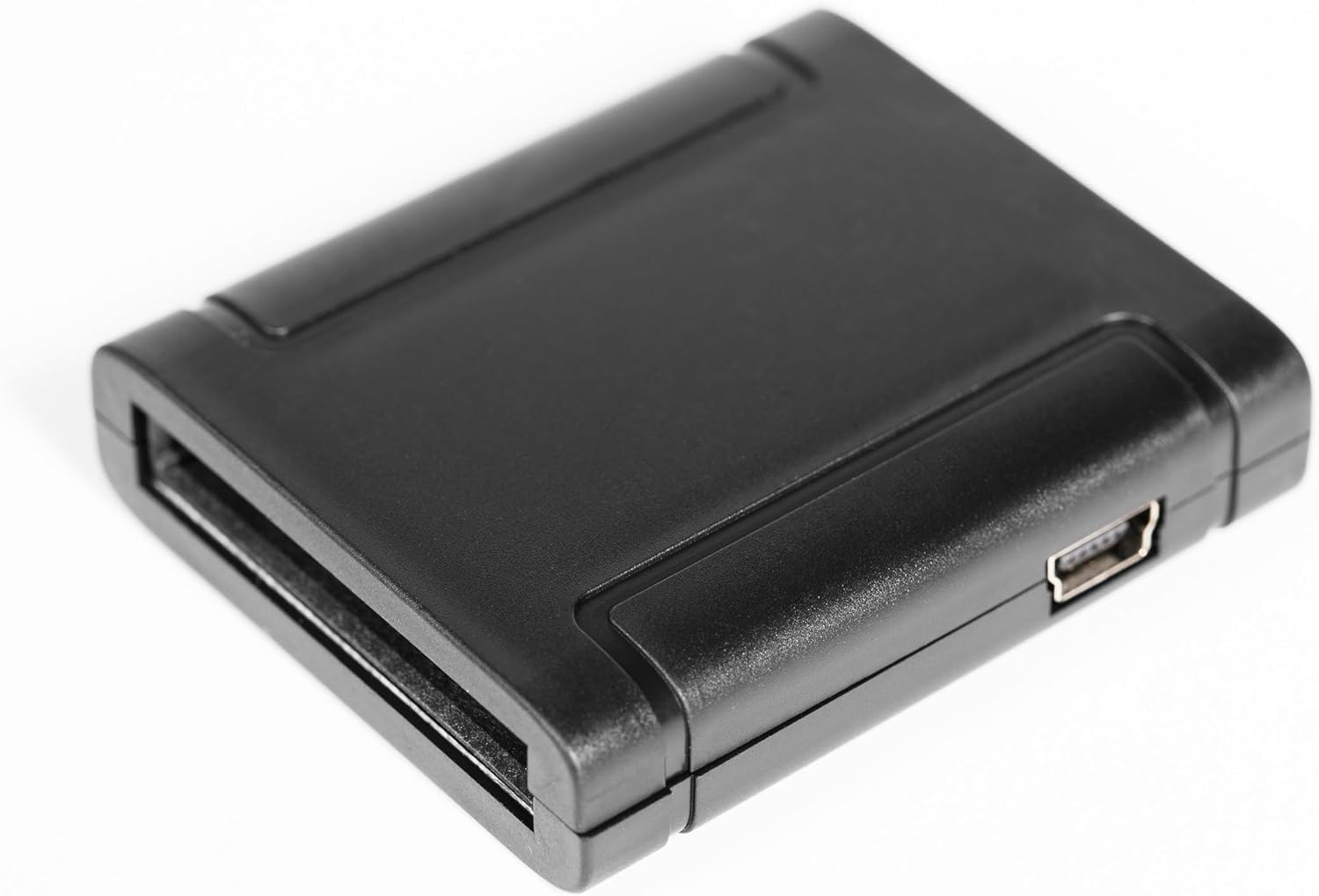 Action Replay 3DS Powersaves Pro 2018 Box Edition (Nintendo 3DS XL/3DS & 2DS, New 2DS XL, New 2DS) image number 2