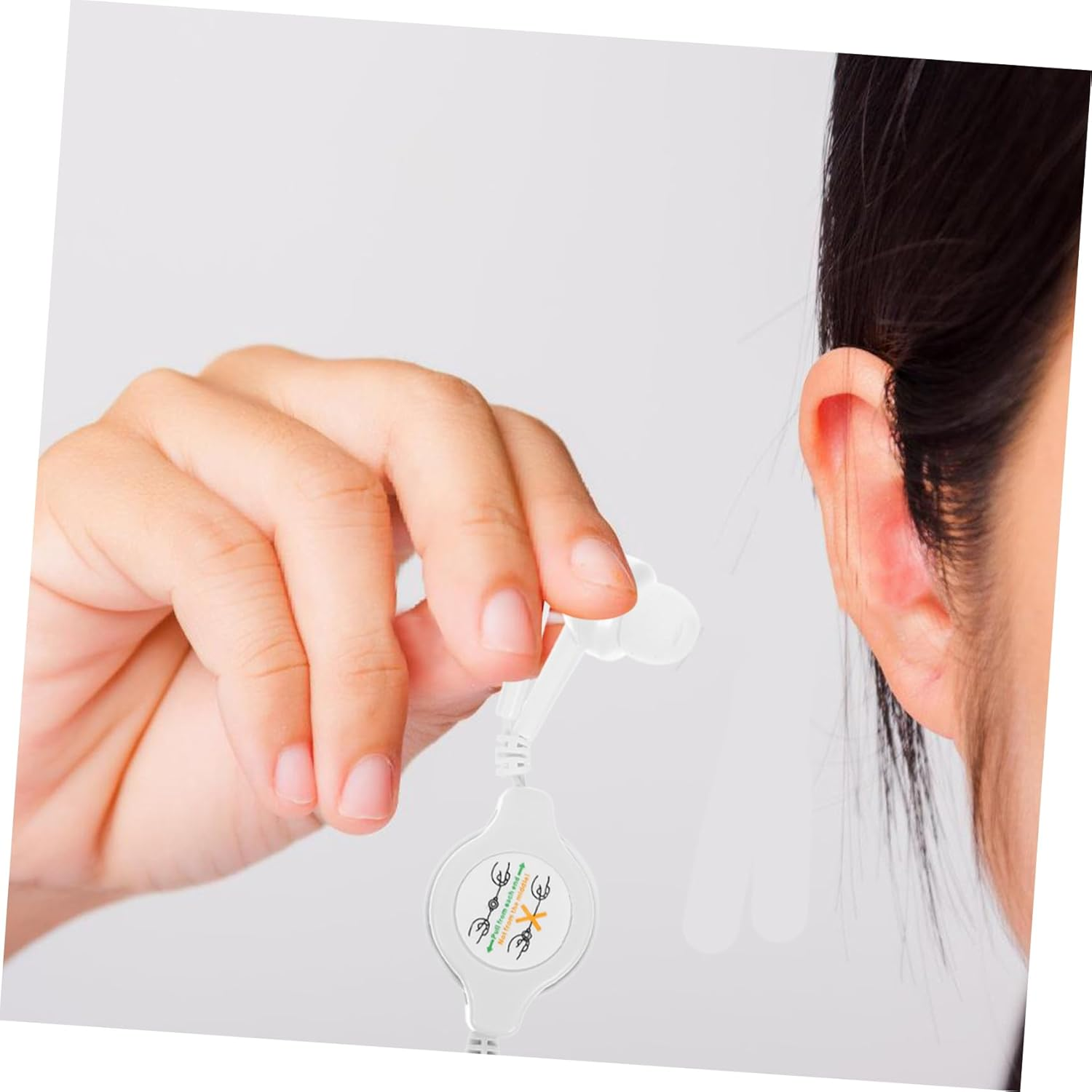 WATIIFUFU Retractable In-Ear Earphones 3.5Mm Mini Earphone for Mp3 Players White Compact Design Suitable for Travel and Daily Use image number 3