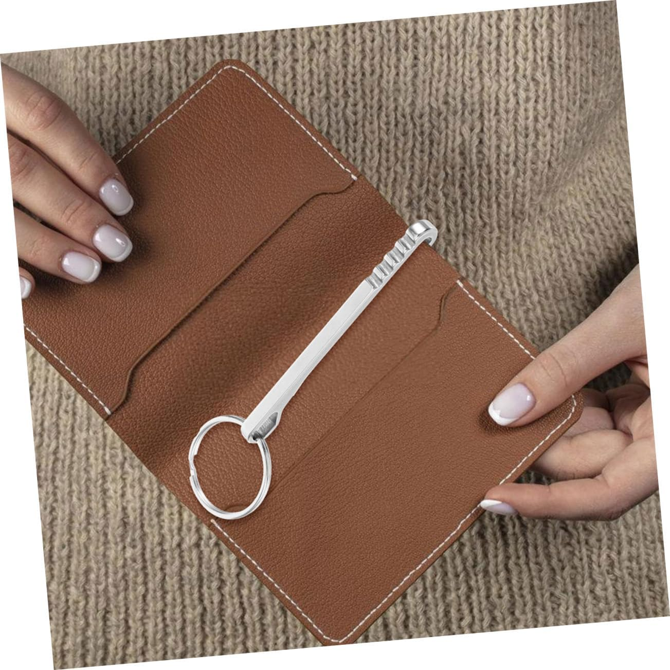 JUMPLAWN 2Pcs Stainless Steel Carabiner Money Clip Keychain Wallet Holder Portable Cash Clip Keyring for Outdoor Hiking Backpack Belt Use image number 4