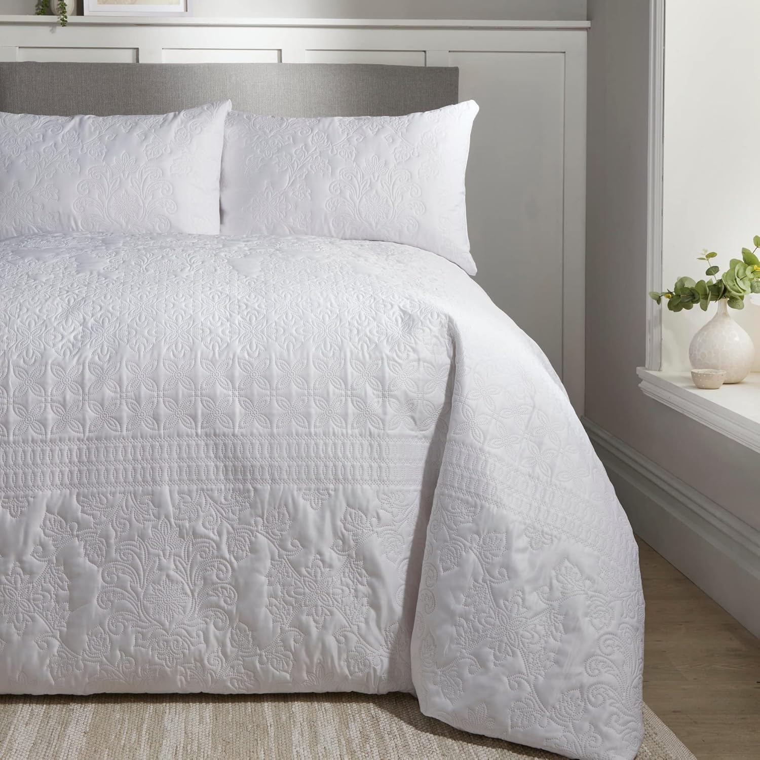 Serene - White Pinsonic Duvet Cover - King Bedding Size (230 X 220Cm) - White Embossed - Embroidery Bedding - Luxury Bed Set - Traditional - Avery Stripe Collection