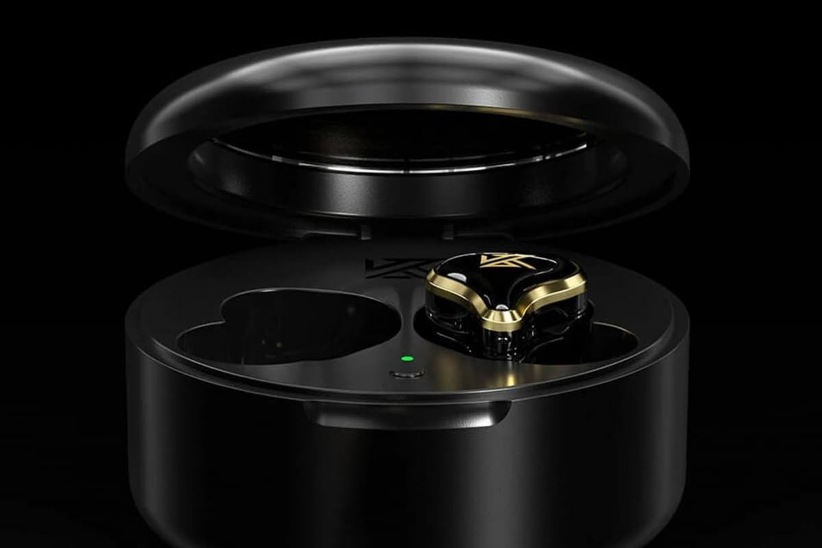 KZ SK10 Pro Bluetooth Earbuds with Microphone image number 5