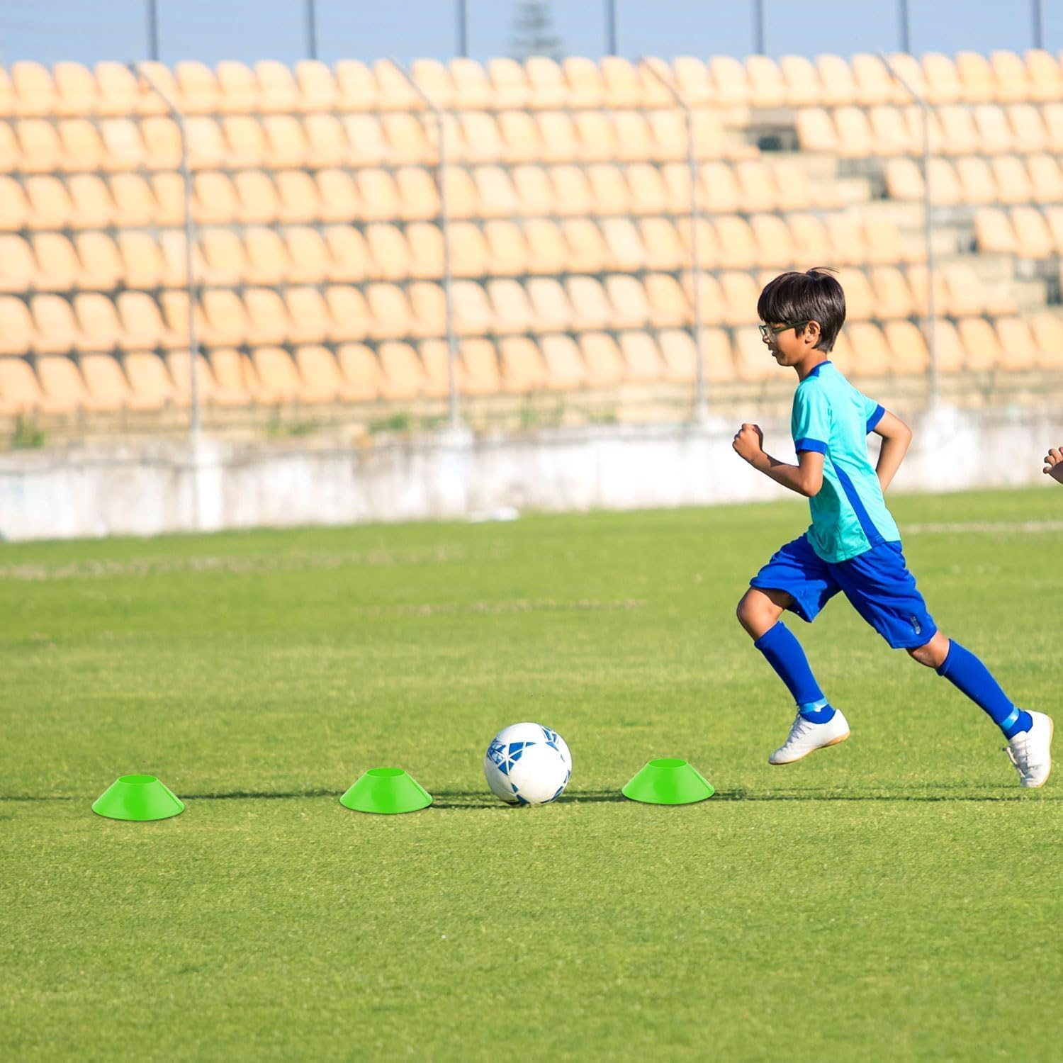 20Pcs Soccer Markers Disc with Net Bag, Portable Lightweight Agility Field Soccer Training Cones, Football Training Agility Markers Cone, Soccer Cones Discs with Mesh Bag for Sports Training, Green image number 6