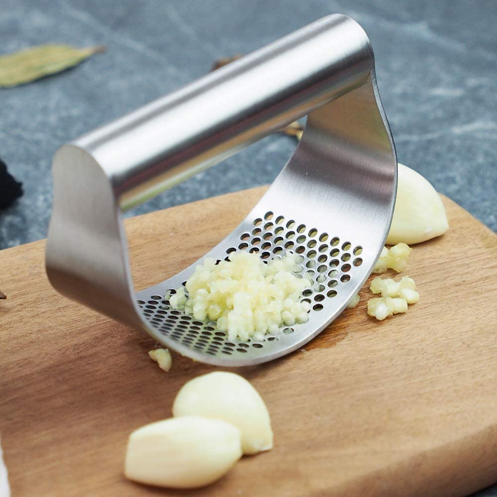 Garlic Press Rocker, Stainless Steel Garlic Crusher Garlic Mincer Presses and Ginger Press Squeezer with Silicone Tube Garlic Peeler Clean Brush,Dishwasher Safe Sturdy Kitchen Gadget Tools,Easy to Use