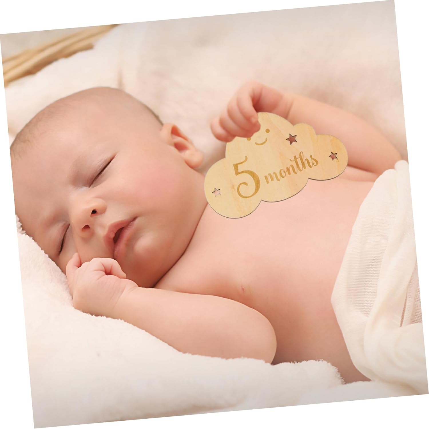 MAGICLULU Wooden Growth Cards 8-Piece Set for Newborns Monthly Discs Baby Announcement Signs for Showers image number 6