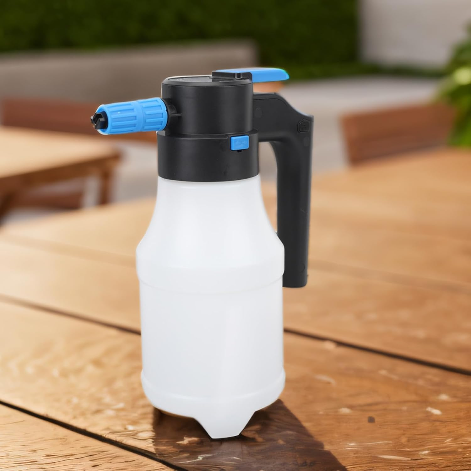 1.5L Electric Foam Sprayer, Rechargeable Car Wash Sprayer, Foam Spraying Kettle for Indoor Outdoor Garden Home Cleaning image number 1