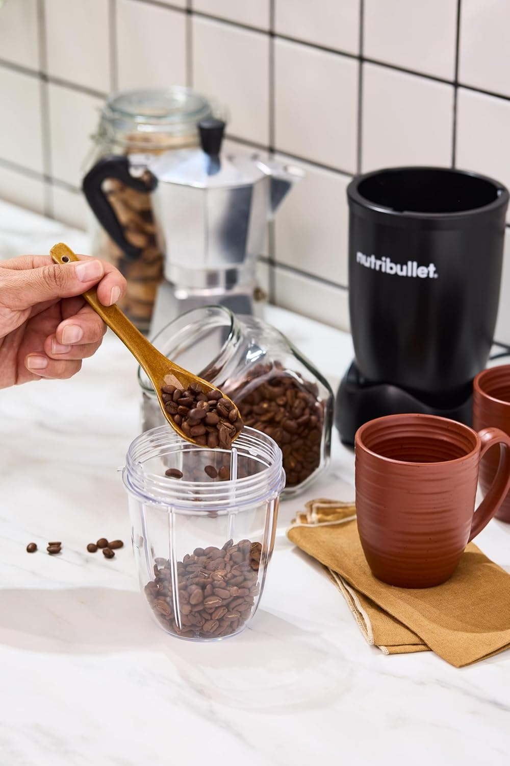 Nutribullet 900W Series Mega Pack, Personal Blender, Blender, with 2X Blades Including Milling Blade for Dry Blends, 3X Cups, Smoothie Maker, Black (NB9-1107AK) image number 5