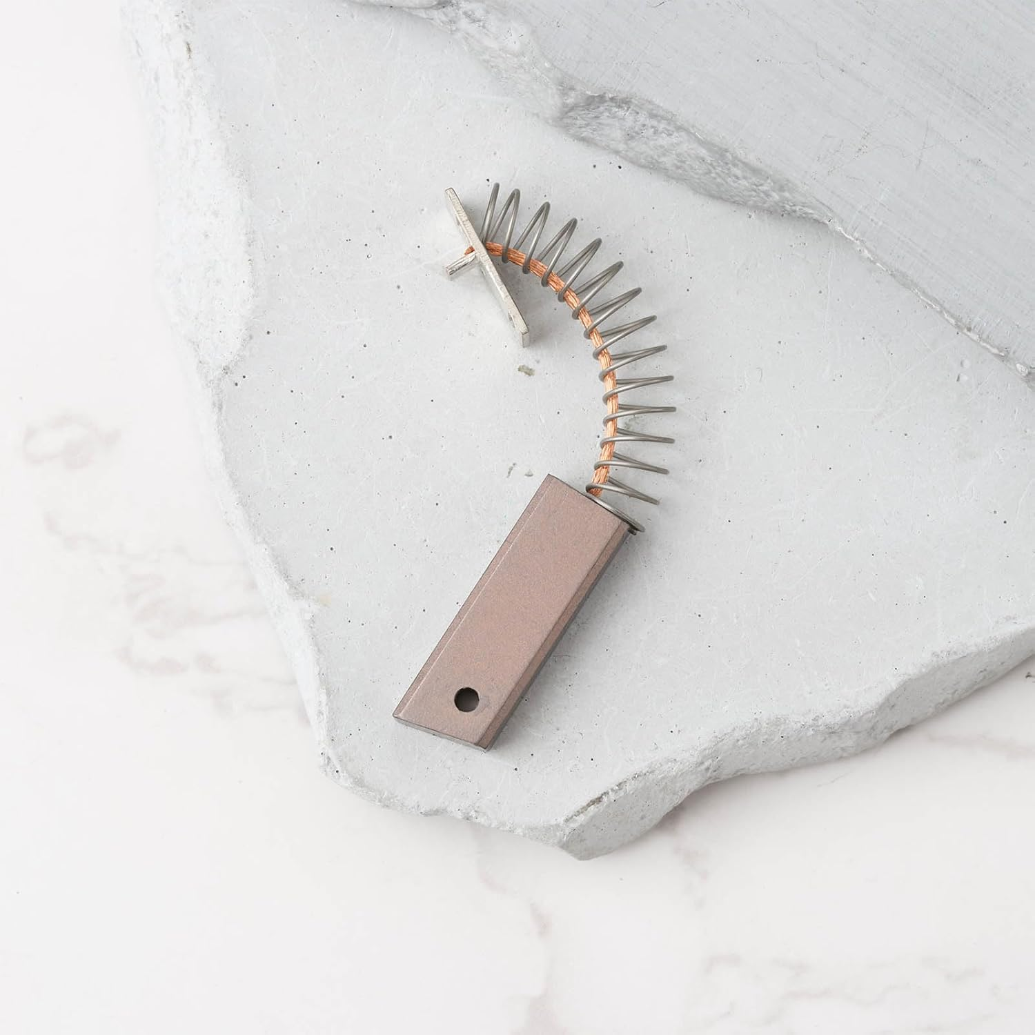 4Pcs Metal Alternators Brush A647X50870 23X8X5Mm Compatible with Mitsubishi IR IF