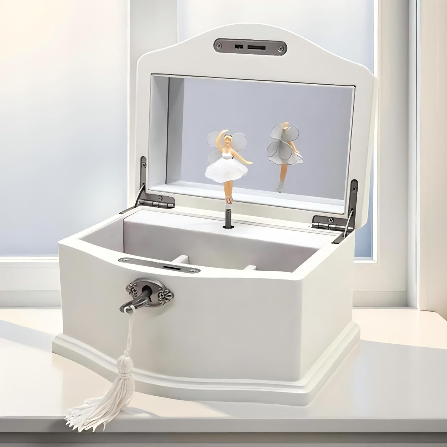 Lihou Papaq Musical Ballerina Jewelry Box for Girls and Women - Kids Music Box with Spinning Ballerina,Mirror and Lock,Gifts for Christmas,Birthday,Valentine'S Day-Medium (White)