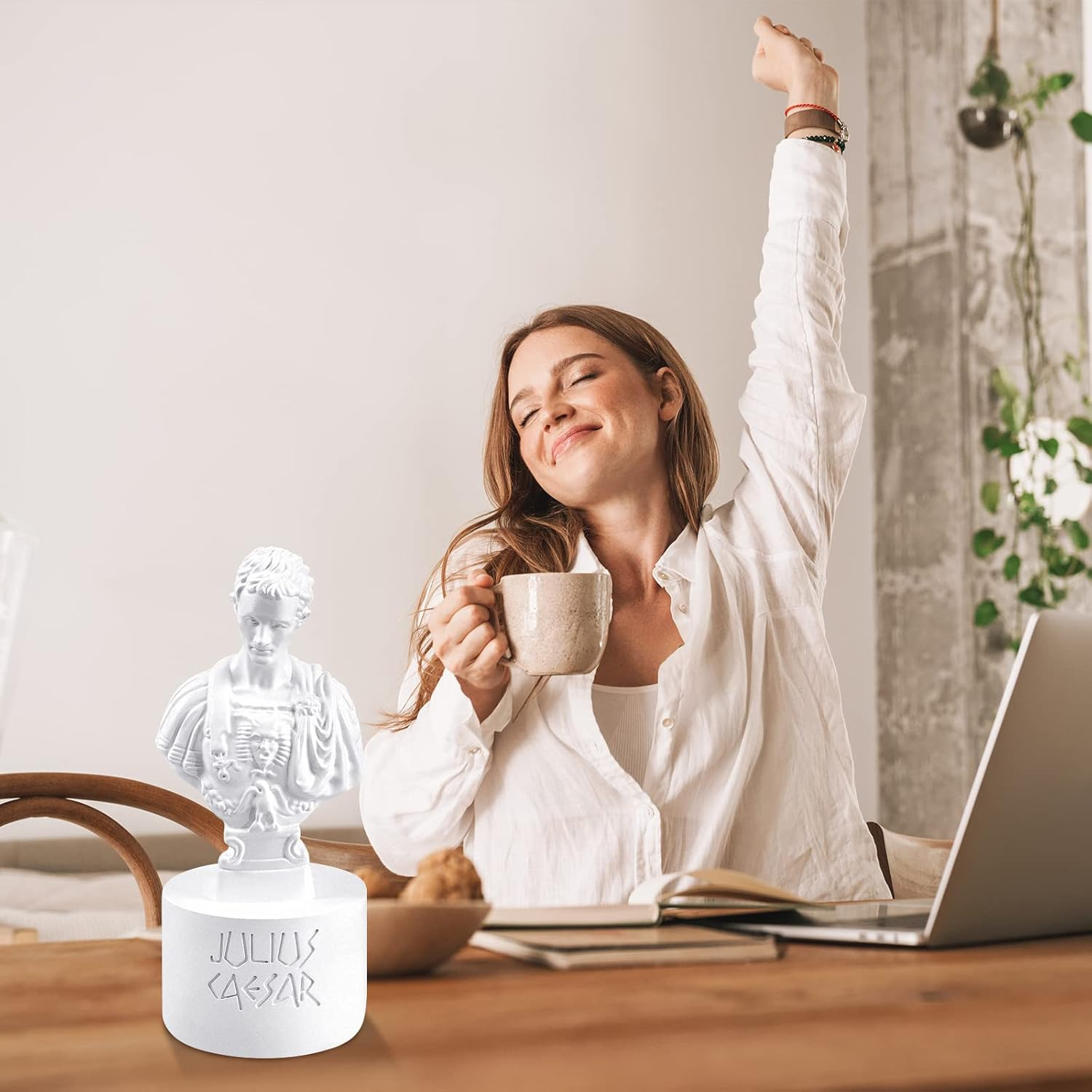 Ides of March Julius Caesar Bust Statue Pencil Holder - Funny Resin Pen Organizer for Desk, Teacher Office Gift Decor image number 5