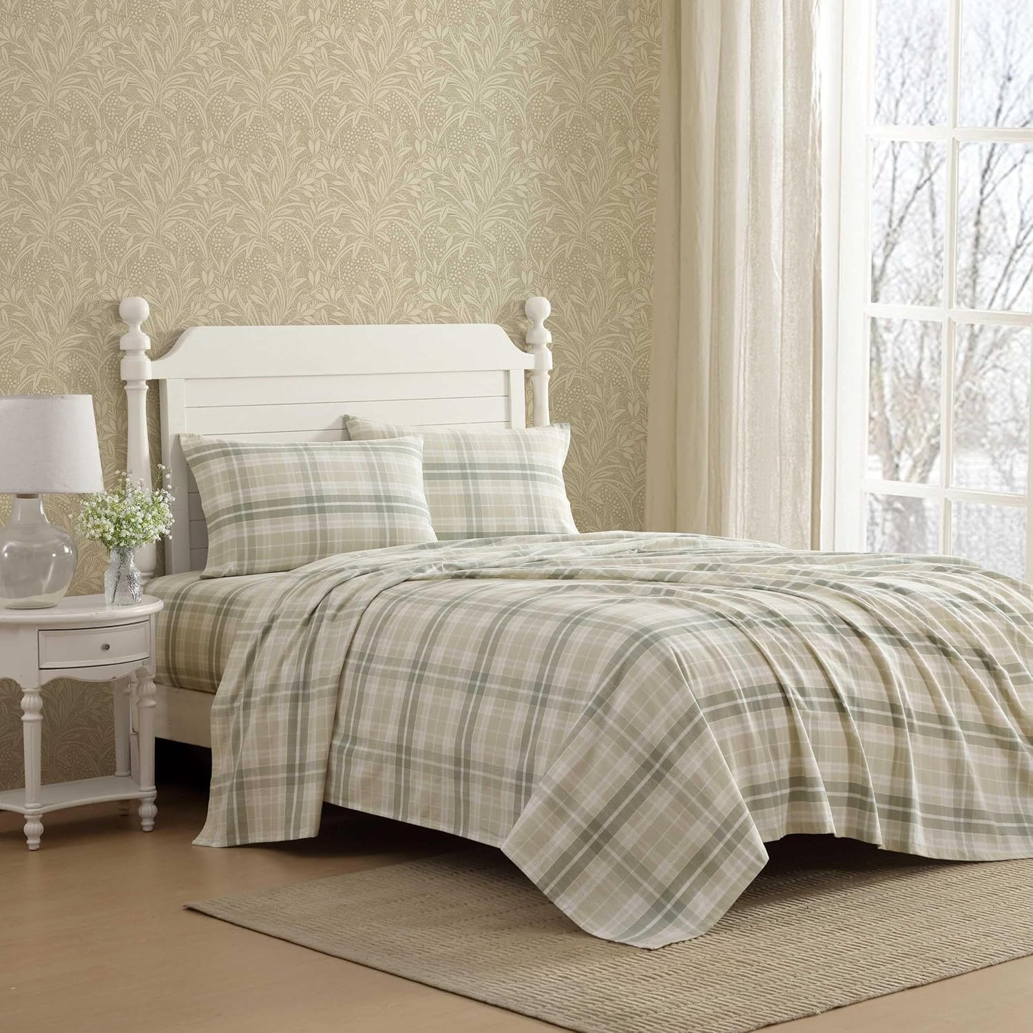 Laura Ashley - Queen Bed Sheets, Cotton Flannel Bedding Set with Matching Pillowcases, Brushed for Extra Softness, Deep Pocket, Oeko-Tex Certified (Mulholland Plaid Green) image number 3