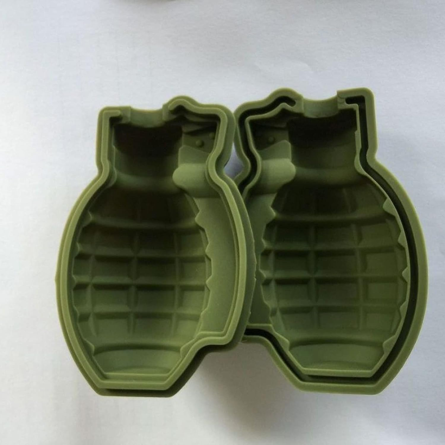 Ice Cube Tray 3D Grenade Shape Ice Cube Mold Ice Cream Maker Party Bar Drinks Silicone Trays Molds Kitchen Bar Tool 2Pcs