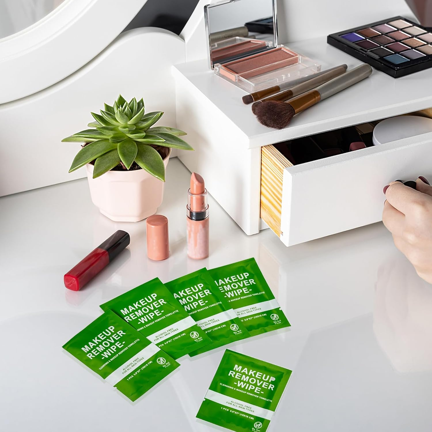 50 Count Makeup Remover Wipes Bulk Individually Wrapped, Travel Towelette Makeup Remover Individual Gentle Cleansing for Face Mascara Lipstick Remove Makeup image number 5