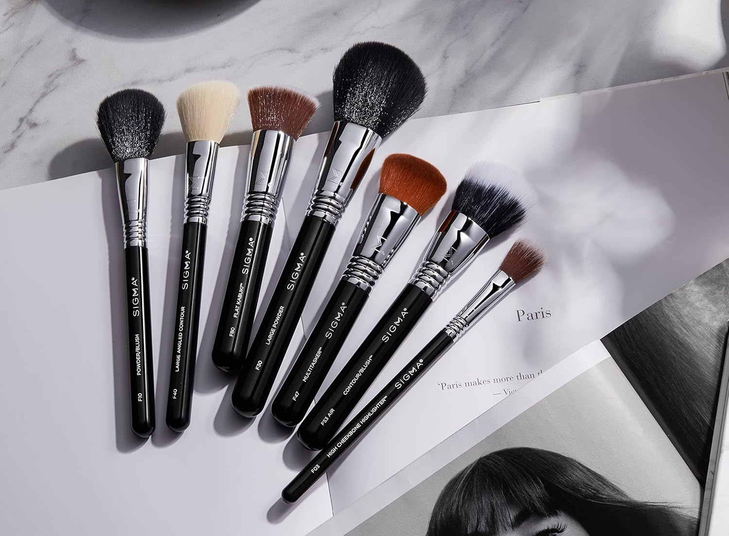 Sigma Beauty Professional F30 Large Powder Brush - Large Coverage Powder Face Makeup Brush for Loose Powder and Mineral Foundation - Vegan, Hypoallergenic, Synthetic Makeup Brush image number 3