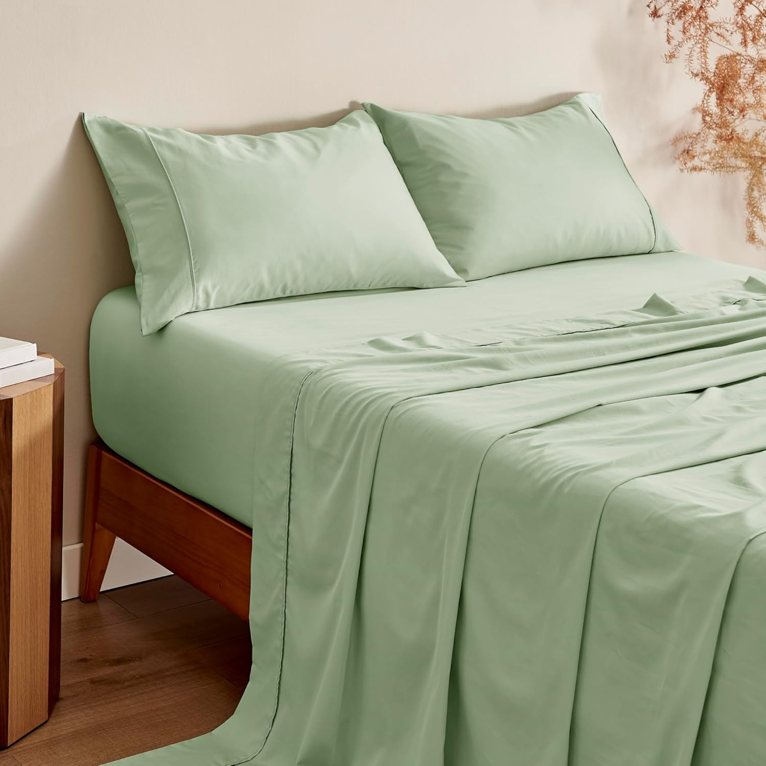 Dreamaker Serene 4 Pieces Bamboo Cotton Sateen Super King Sheets Set, Hypoallergenic Deep Pocket Fitted Sheet, Flat Sheet & 2 Pillowcases Easy Care Machine Washable Bedding Set Super King Size - Sage image number 4