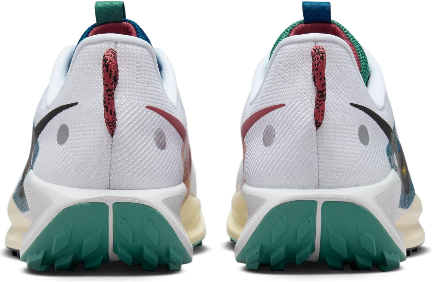 Nike Pegasus Trail 5 Men'S Trail Running Shoes (DV3864-100, White/Court Blue/Cedar/Black)