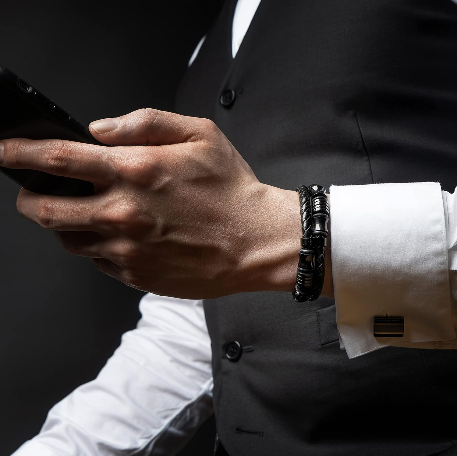 SERASAR | Men'S Premium Black Genuine Leather Bracelet [Spirit] | Magnetic Stainless Steel Clasp in Black, Silver and Gold | Exclusive Jewellery Box | Great Gift Idea image number 2