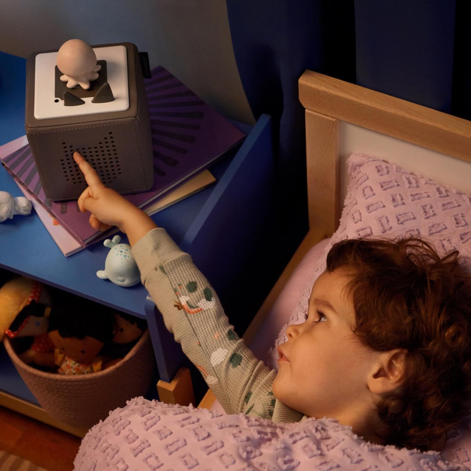 Tonies Sleepy Friends: Bedtime Story from the Ocean Audio Toy Figurine Featuring Sleepy Octopus image number 3